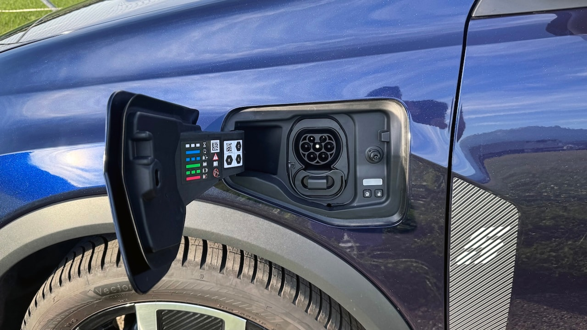 listing desktop thumbnail image 10