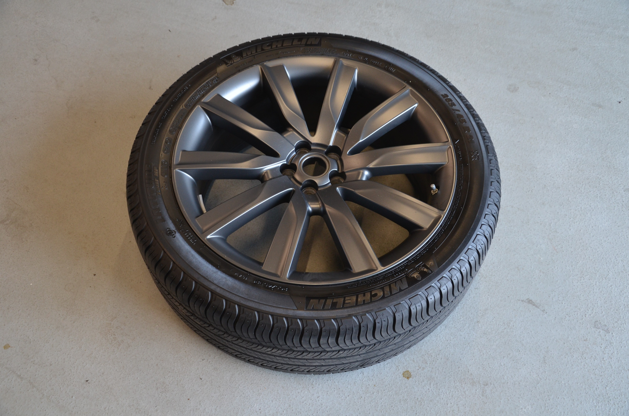 listing desktop thumbnail image 23