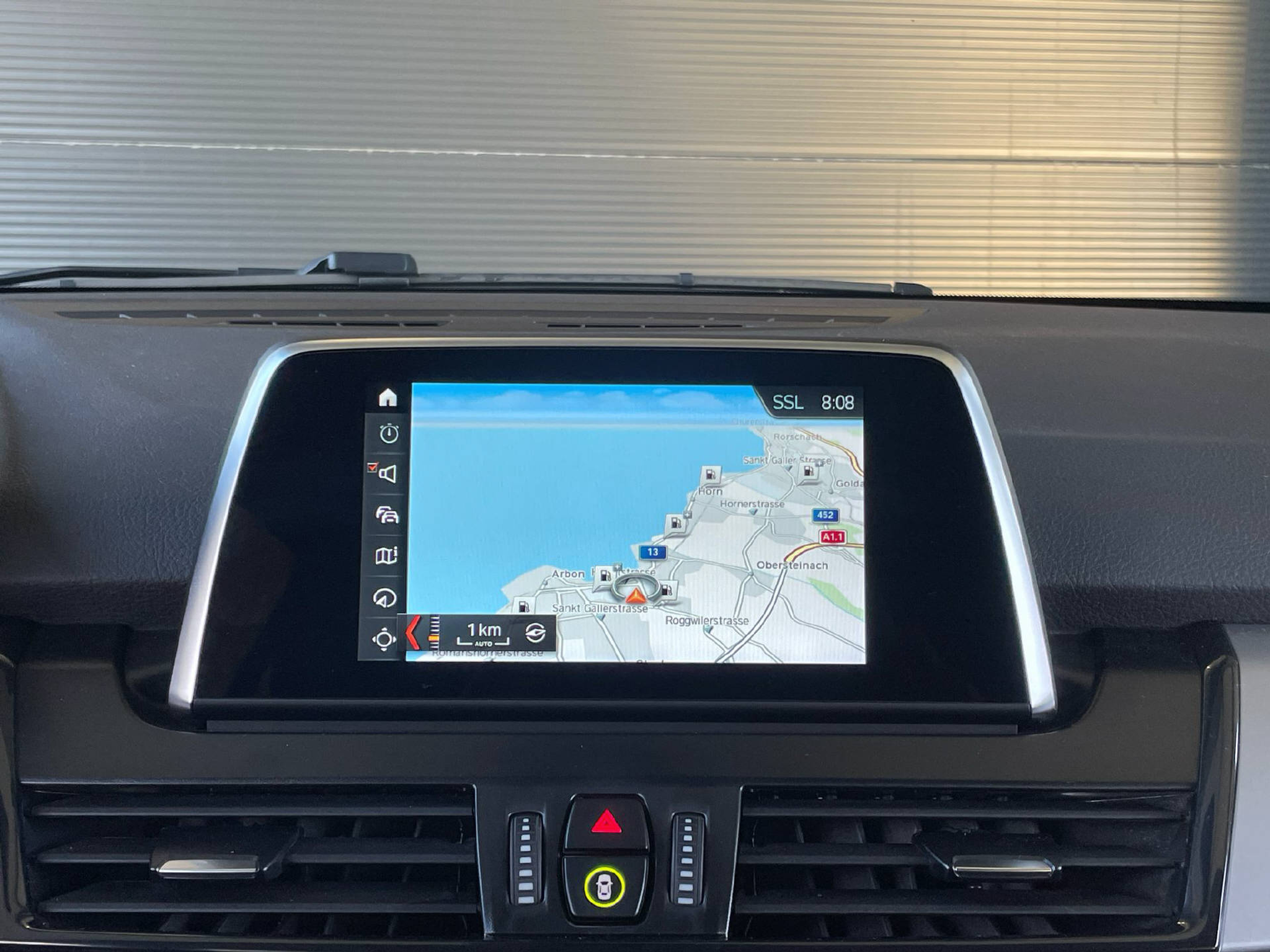 listing desktop thumbnail image 9