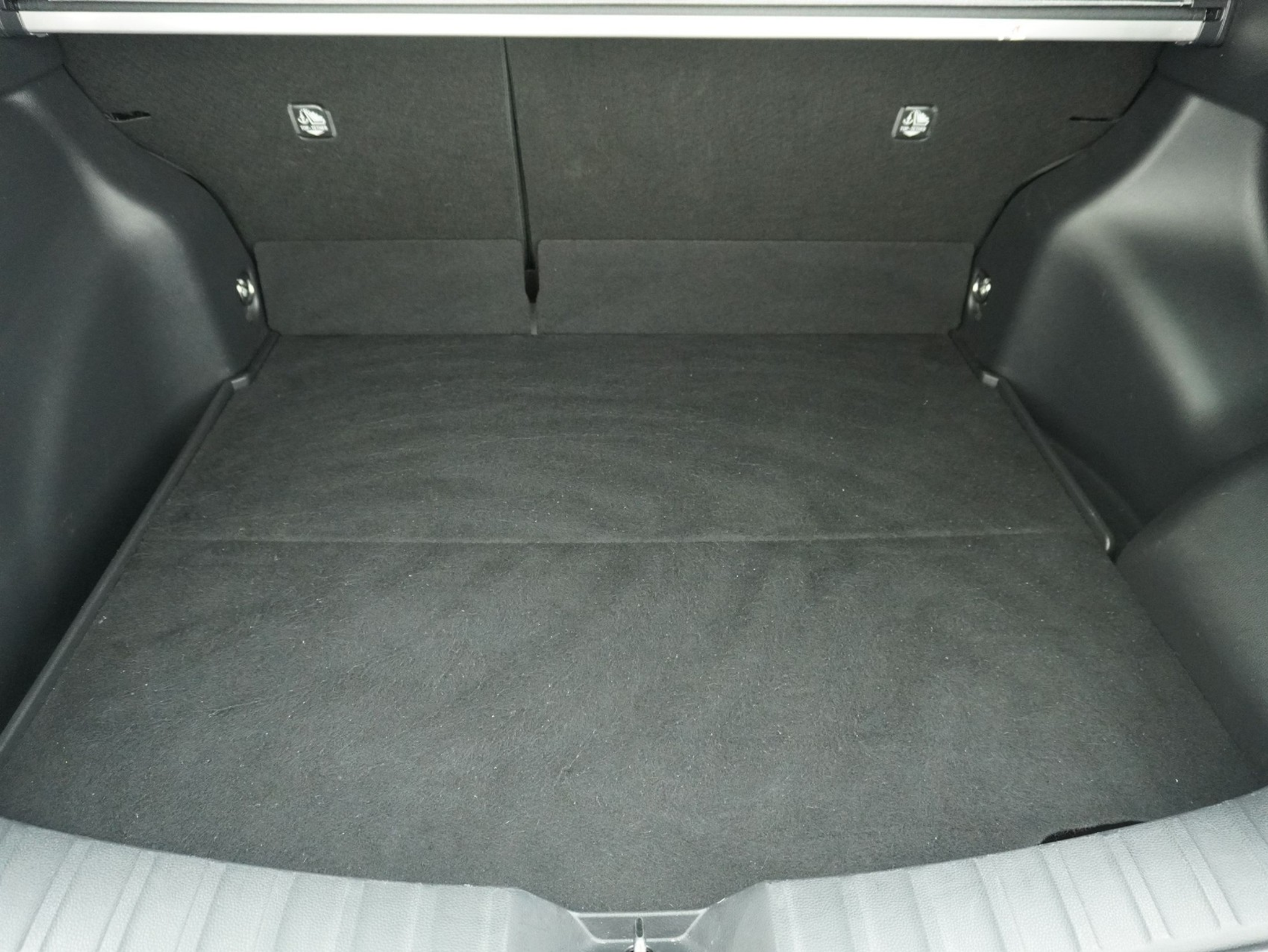 listing desktop thumbnail image 10