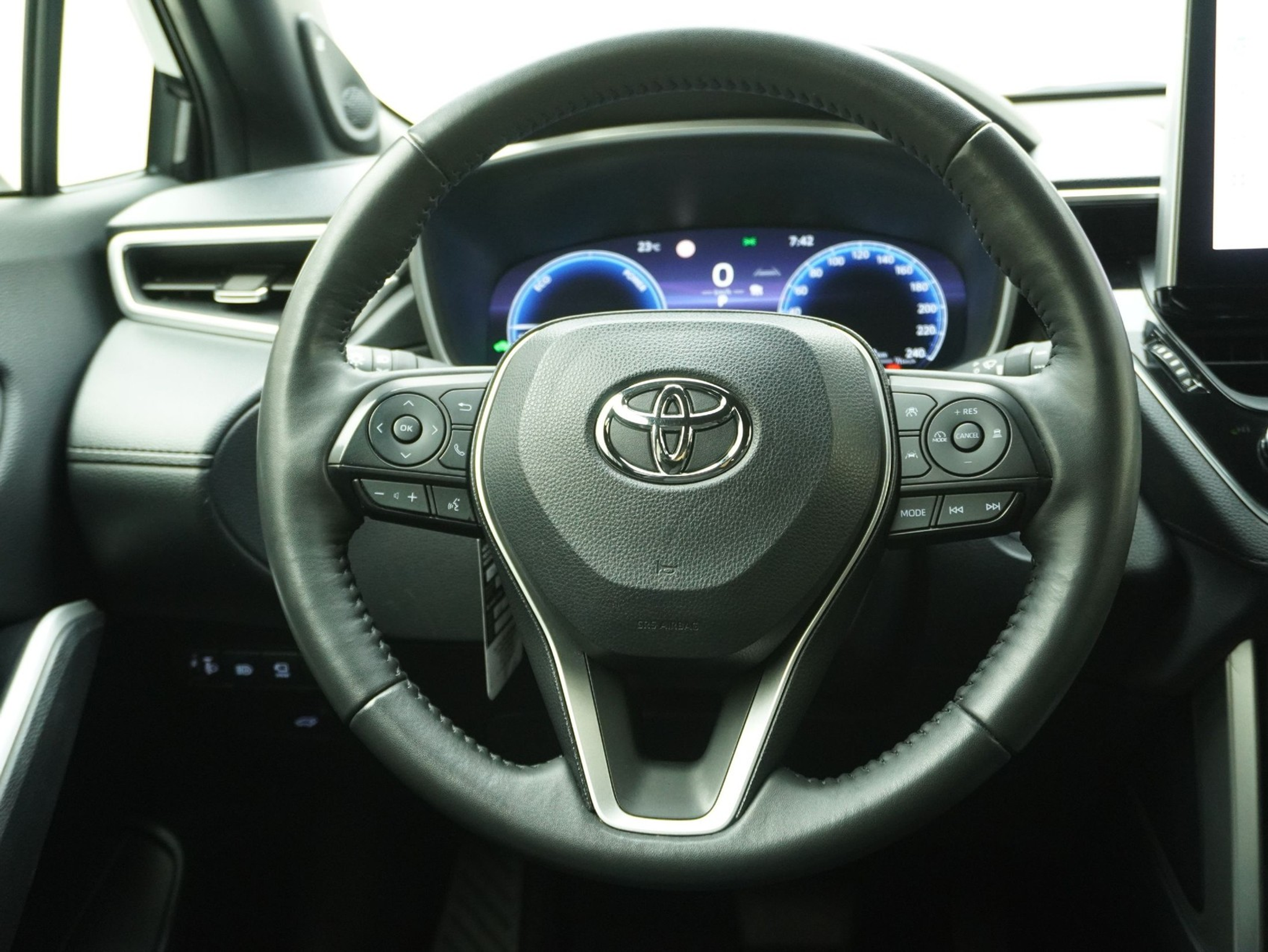 listing desktop thumbnail image 8