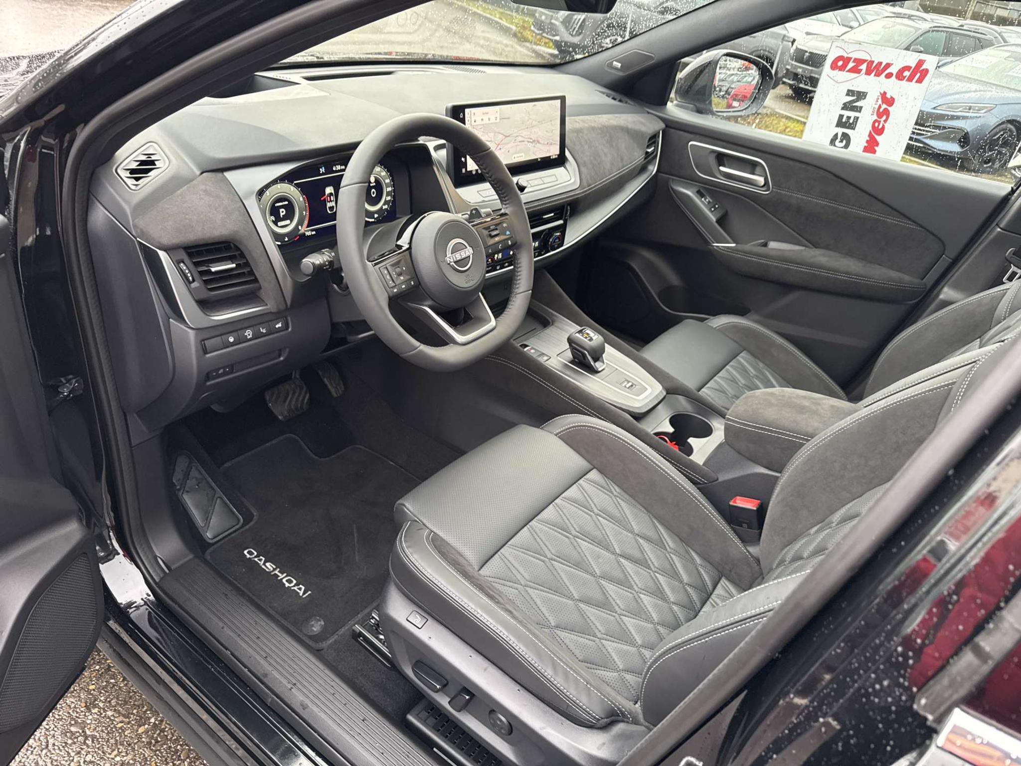 listing desktop thumbnail image 5