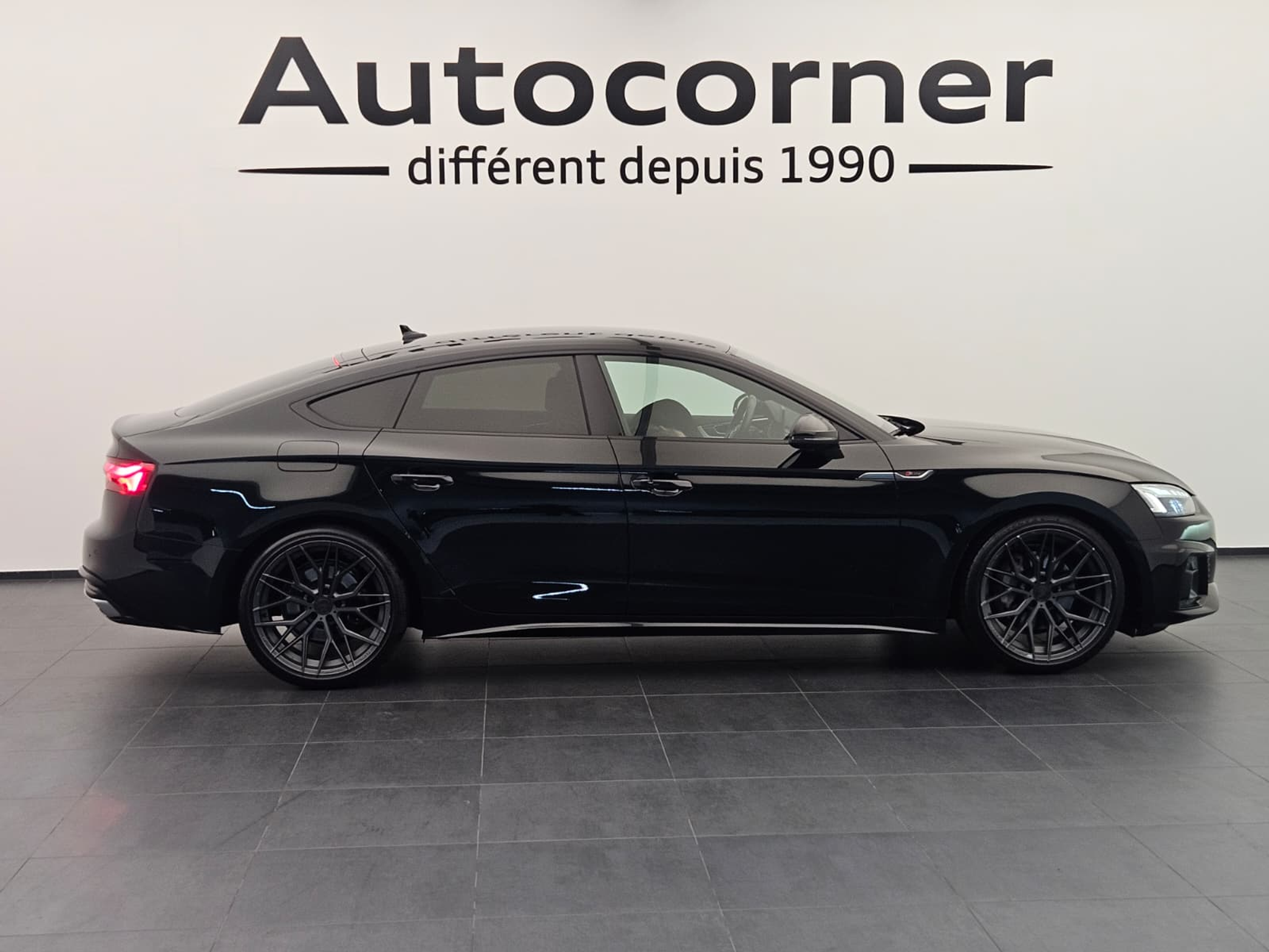 listing desktop thumbnail image 5