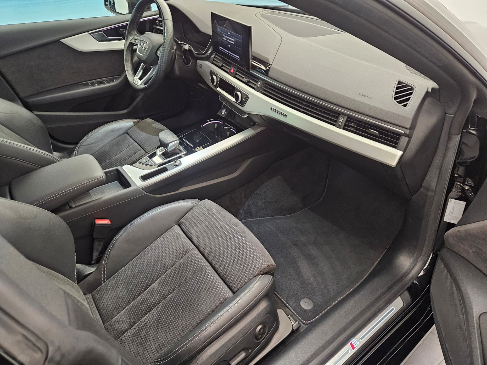 listing desktop thumbnail image 11