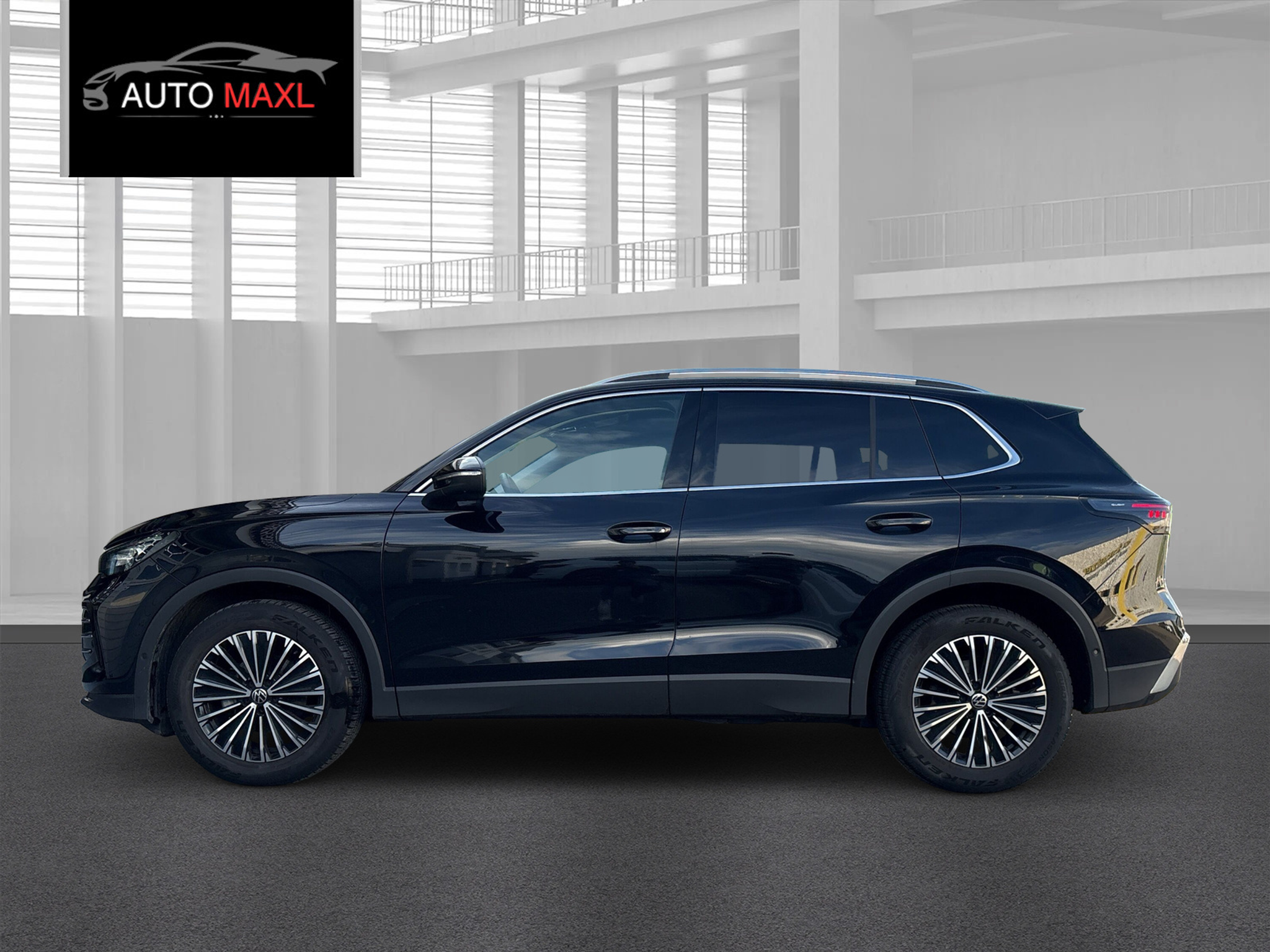 listing desktop thumbnail image 4