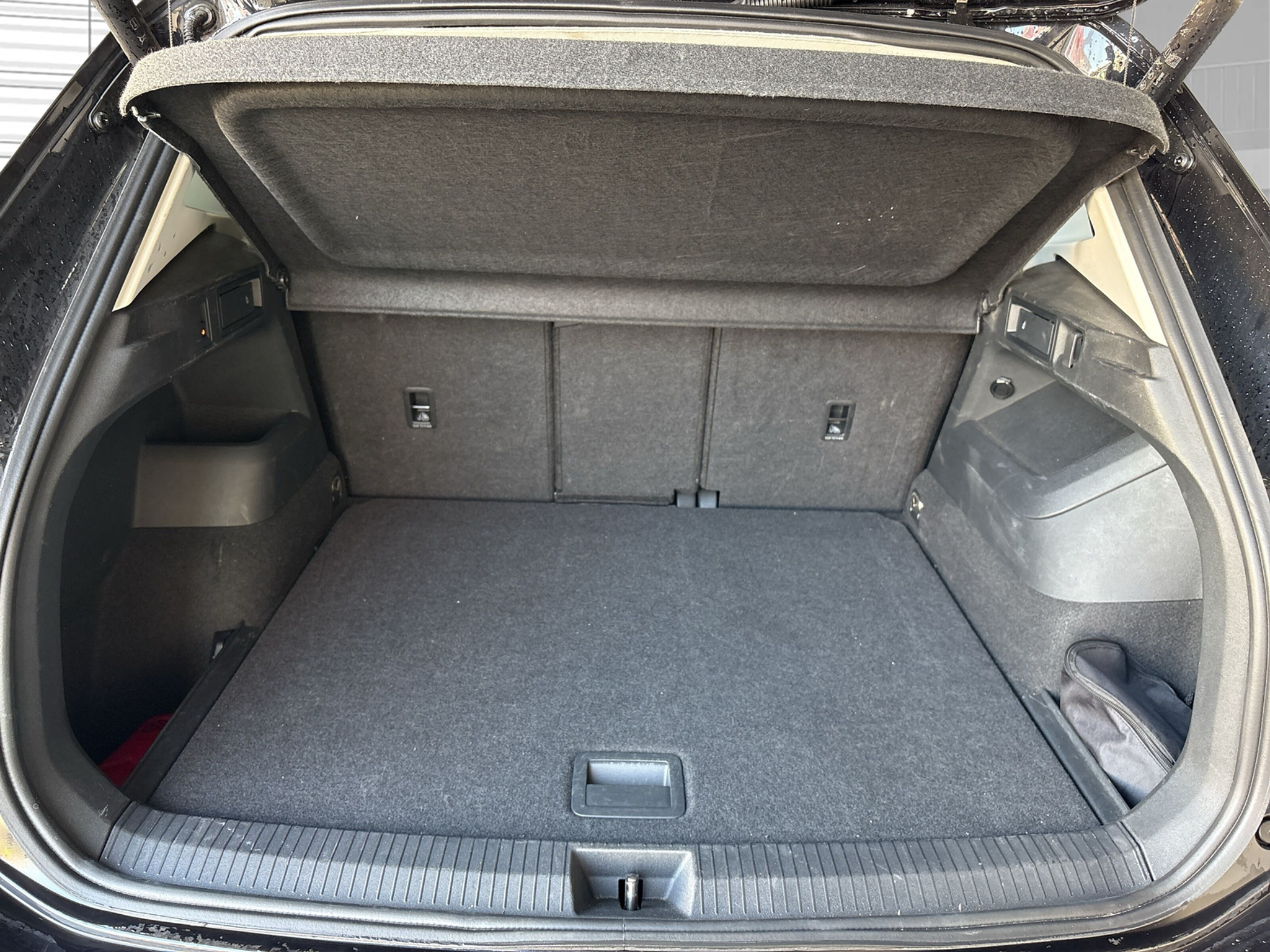 listing desktop thumbnail image 14