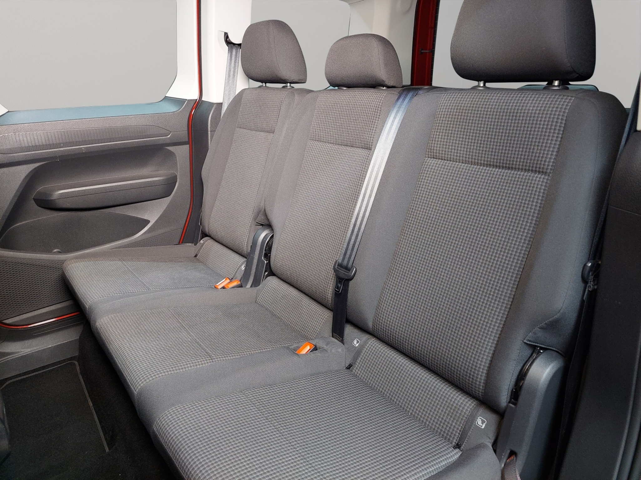 listing desktop thumbnail image 7