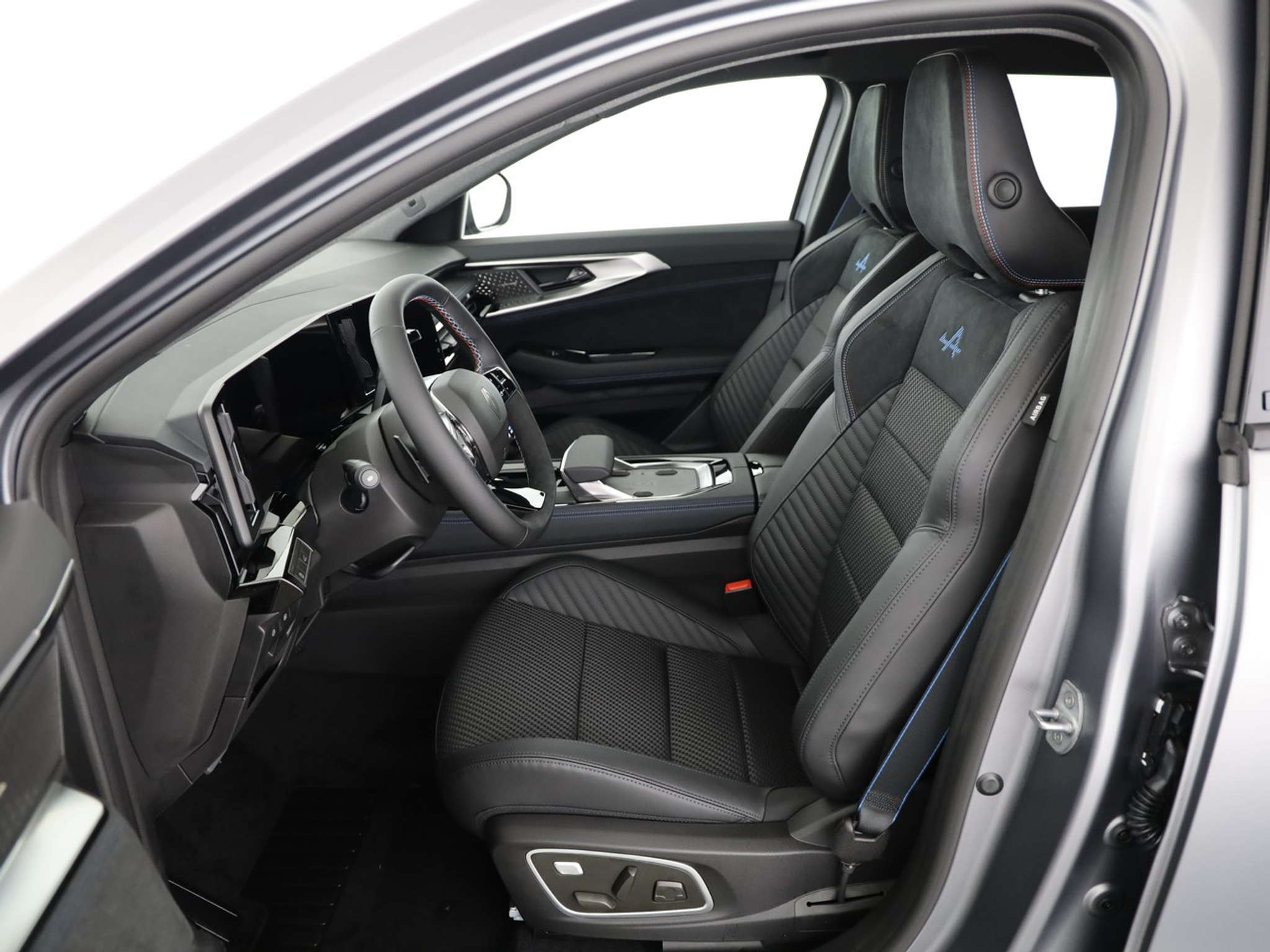 listing desktop thumbnail image 5