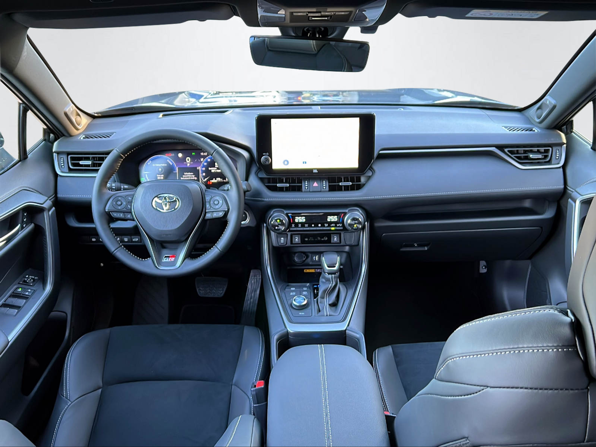 listing desktop thumbnail image 11