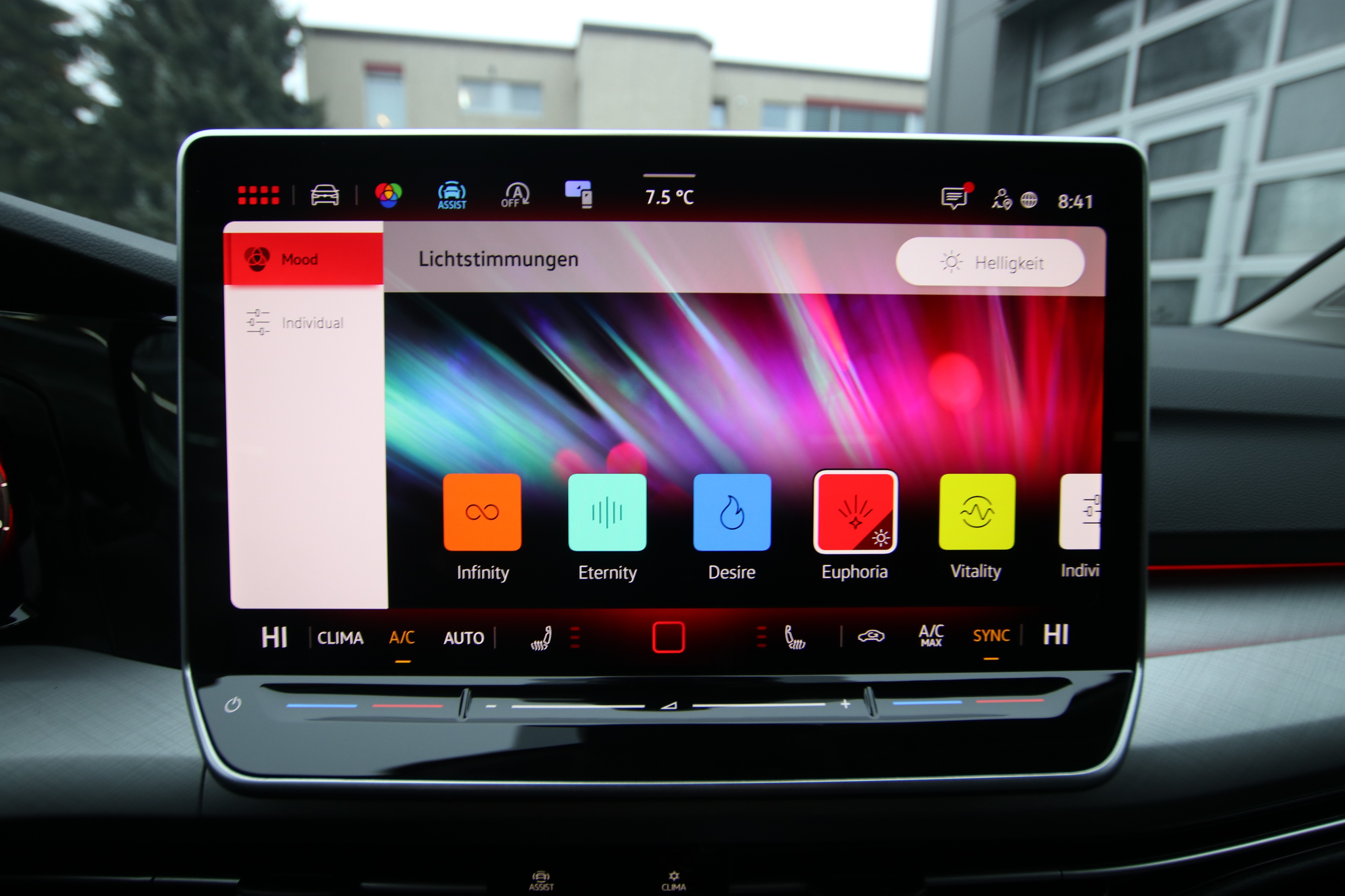 listing desktop thumbnail image 21