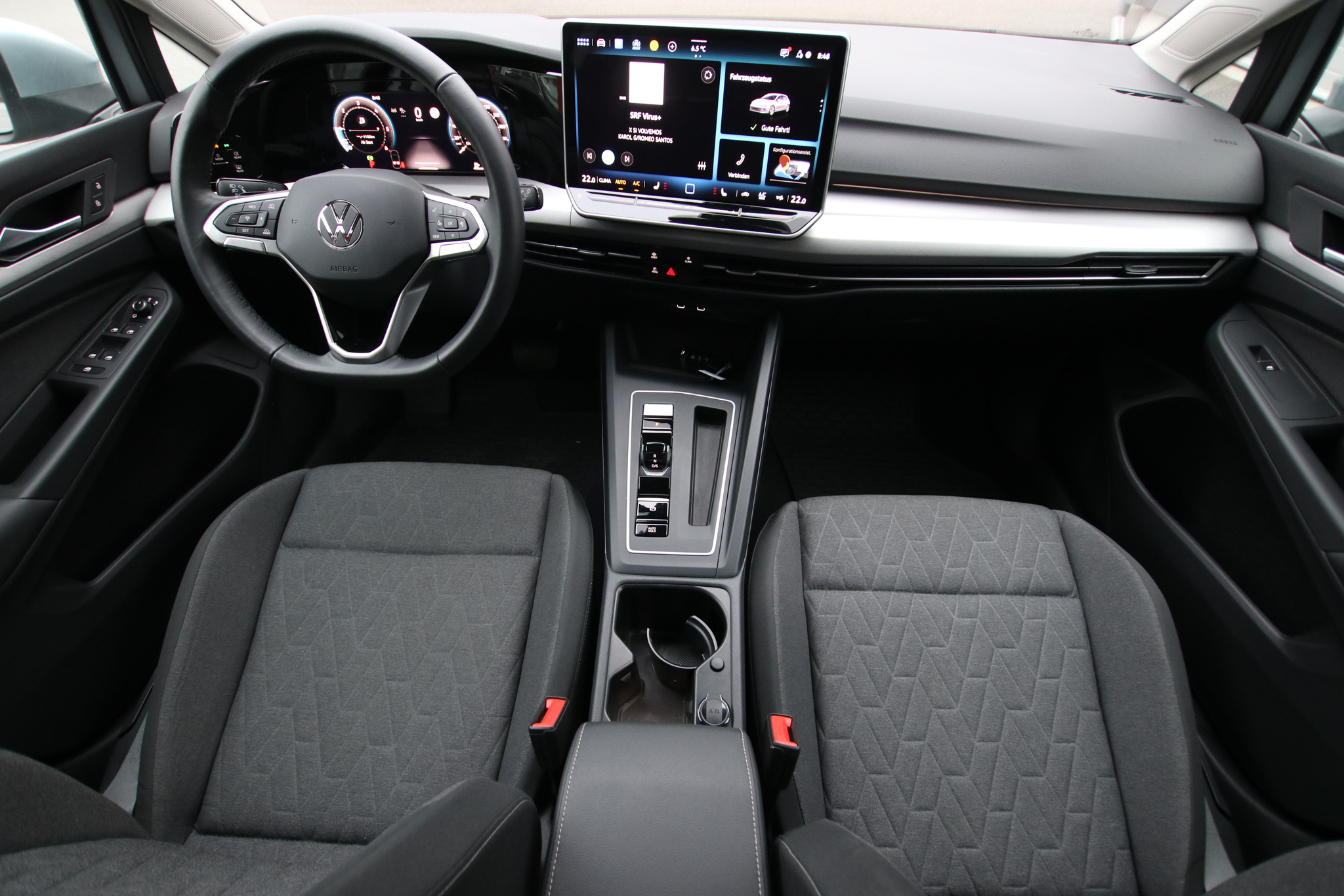 listing desktop thumbnail image 9