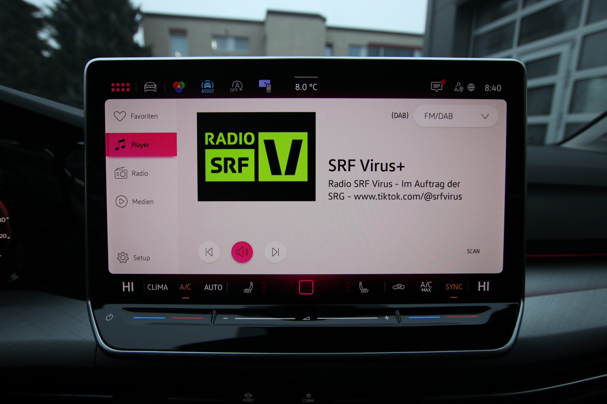 listing desktop thumbnail image 17