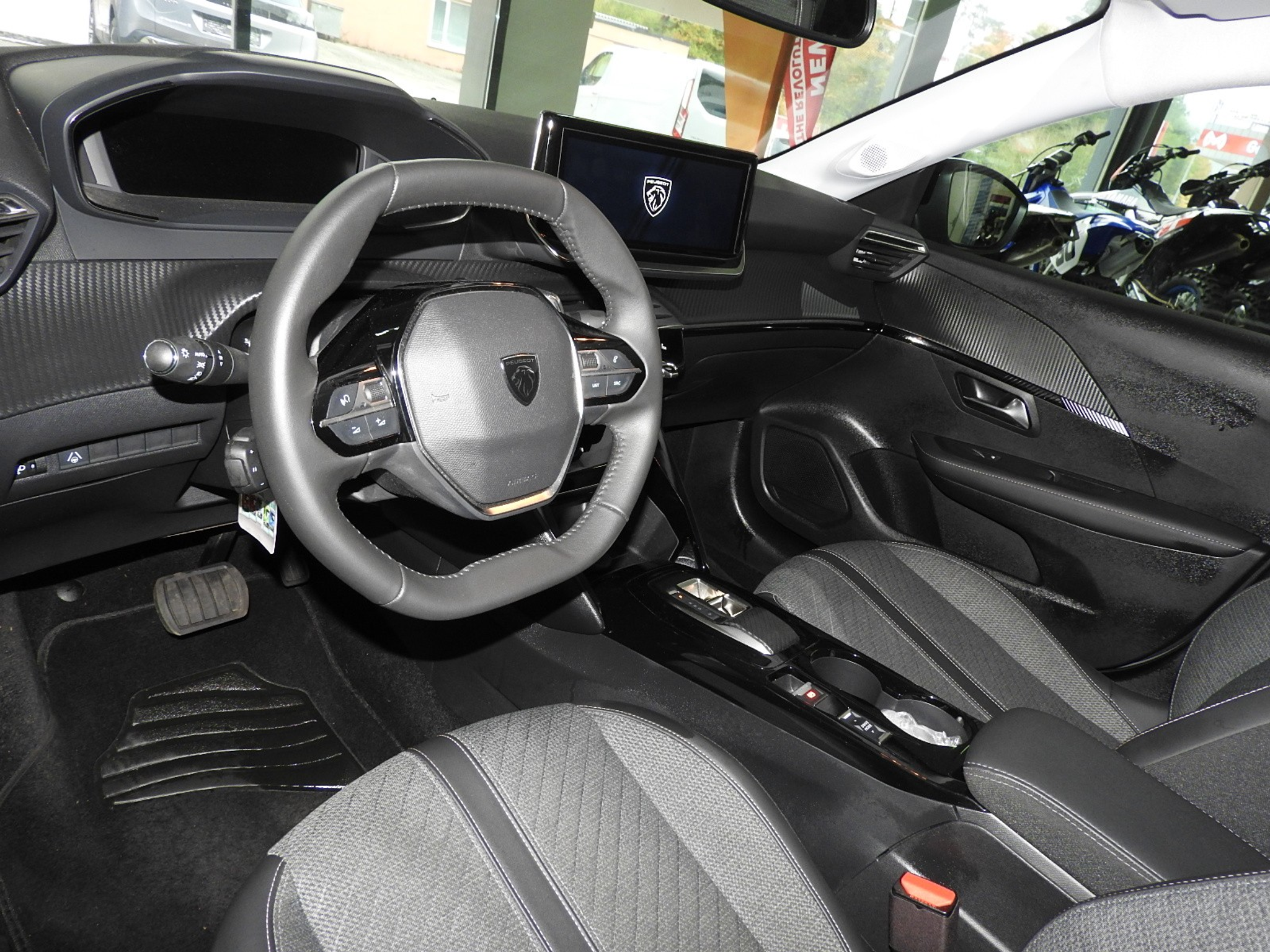 listing desktop thumbnail image 5