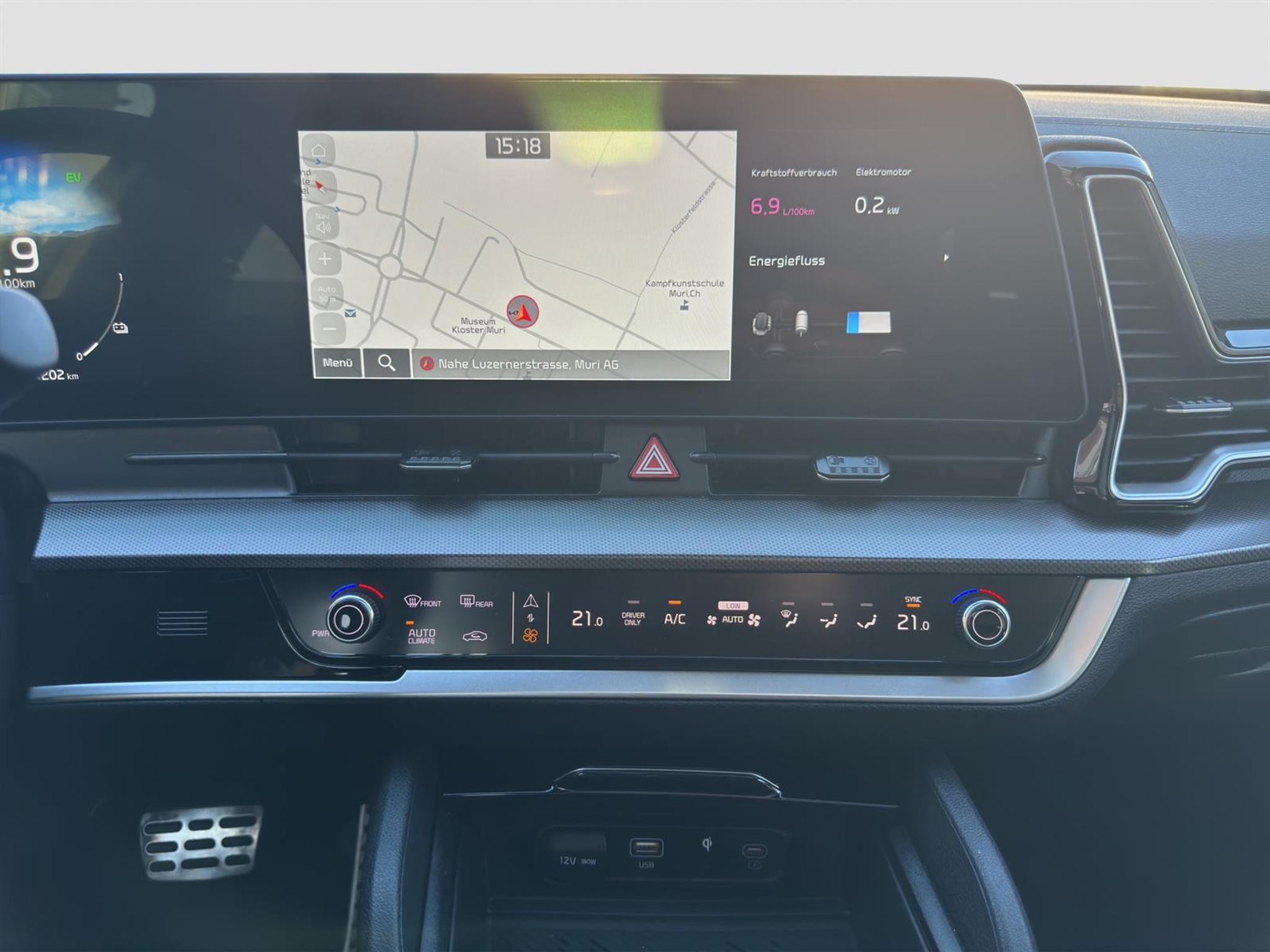 listing desktop thumbnail image 11