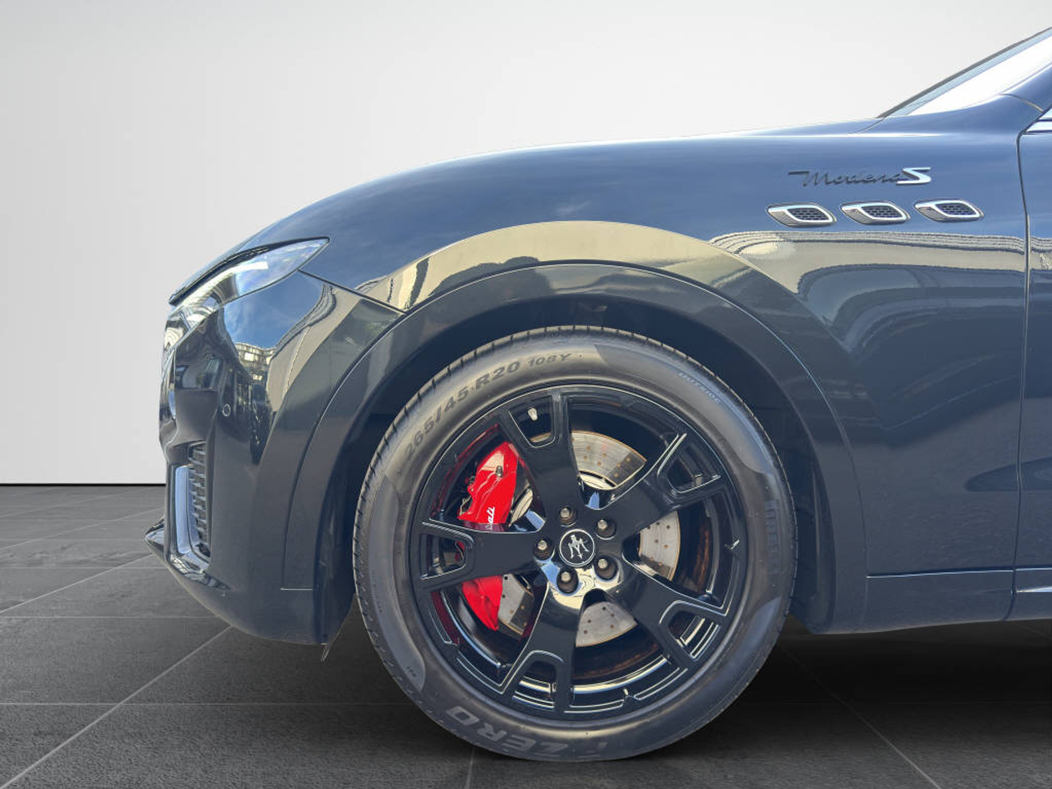 listing desktop thumbnail image 18