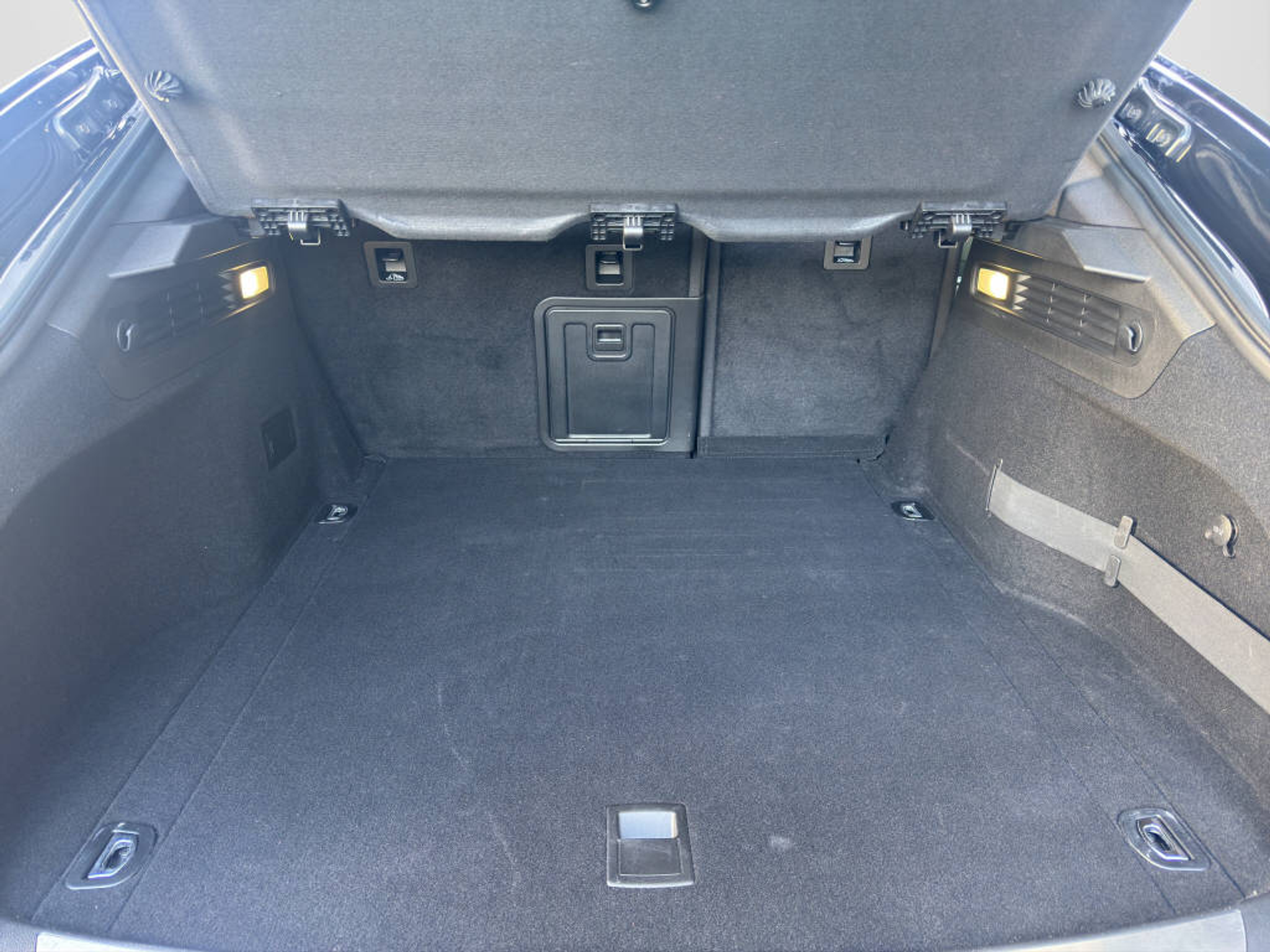 listing desktop thumbnail image 15