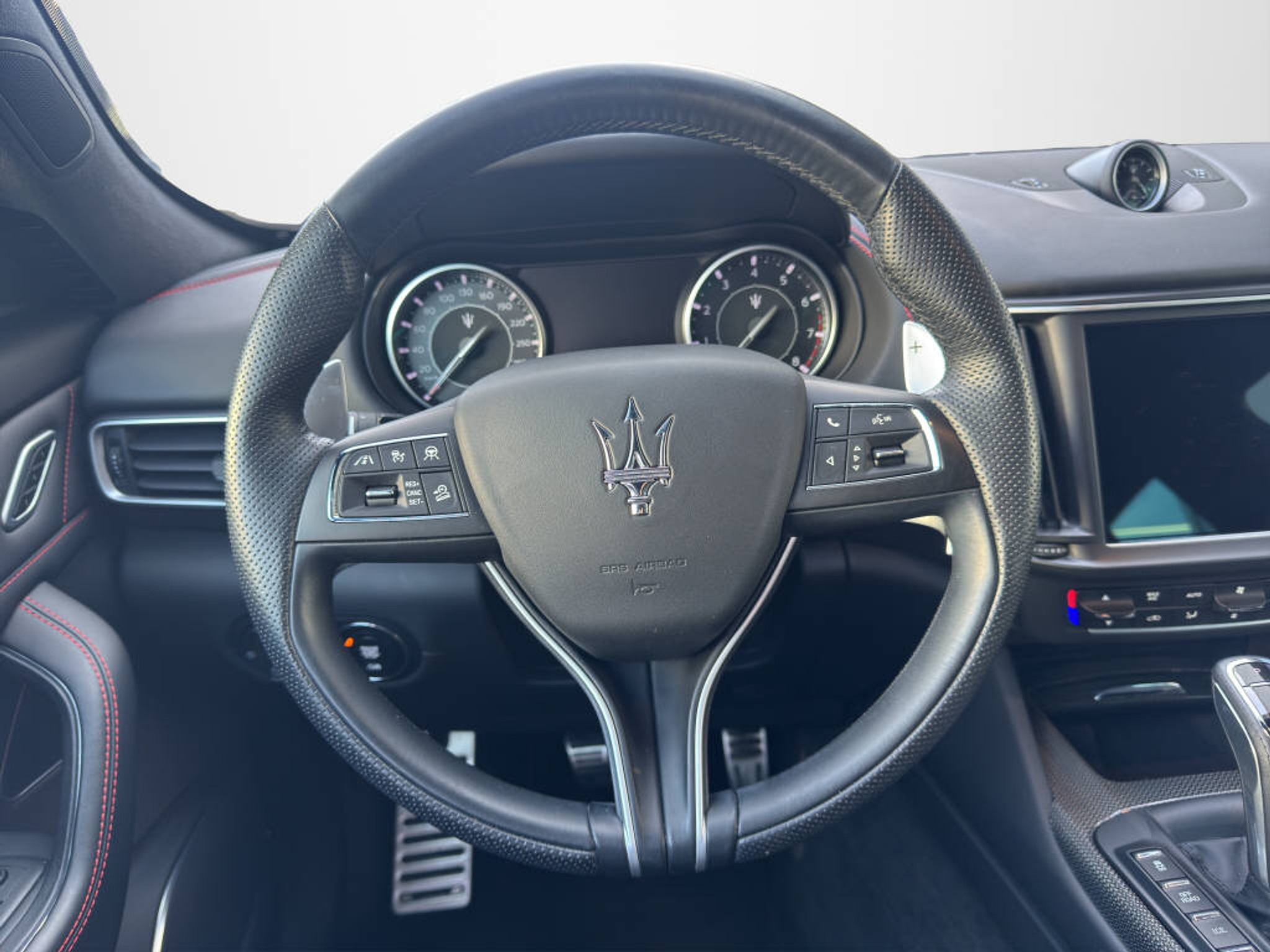 listing desktop thumbnail image 9