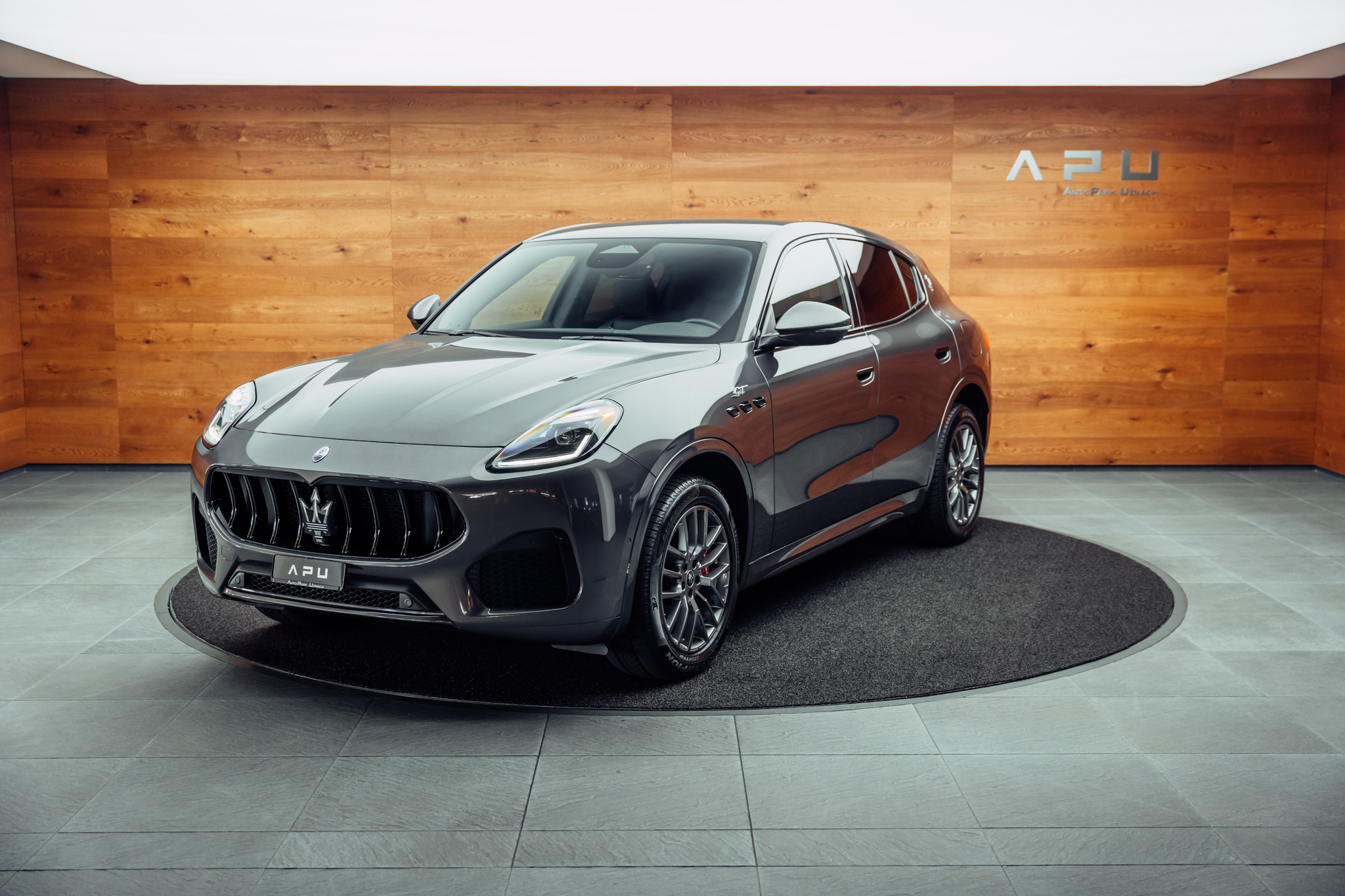 listing desktop thumbnail image 3