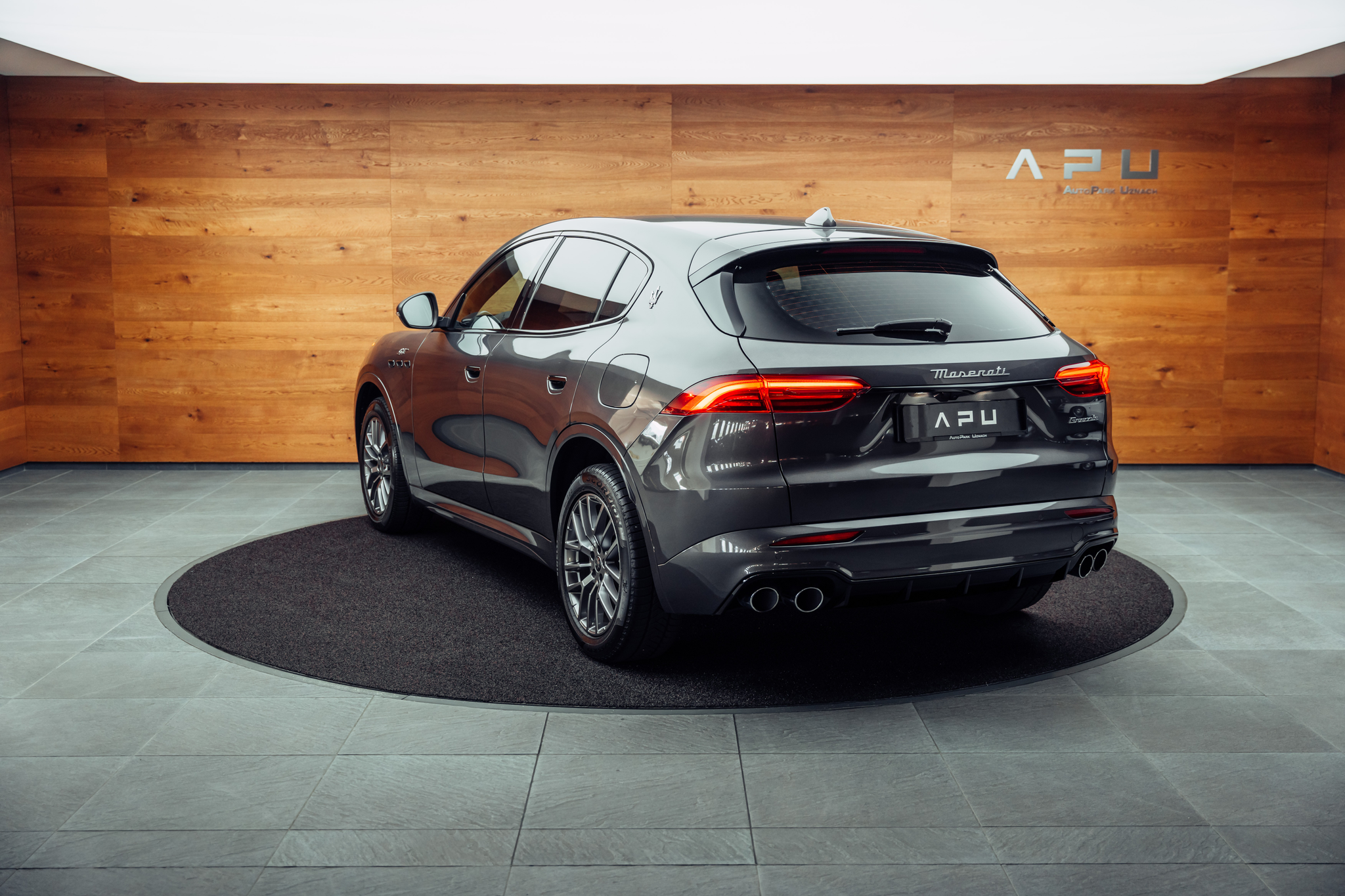 listing desktop thumbnail image 2