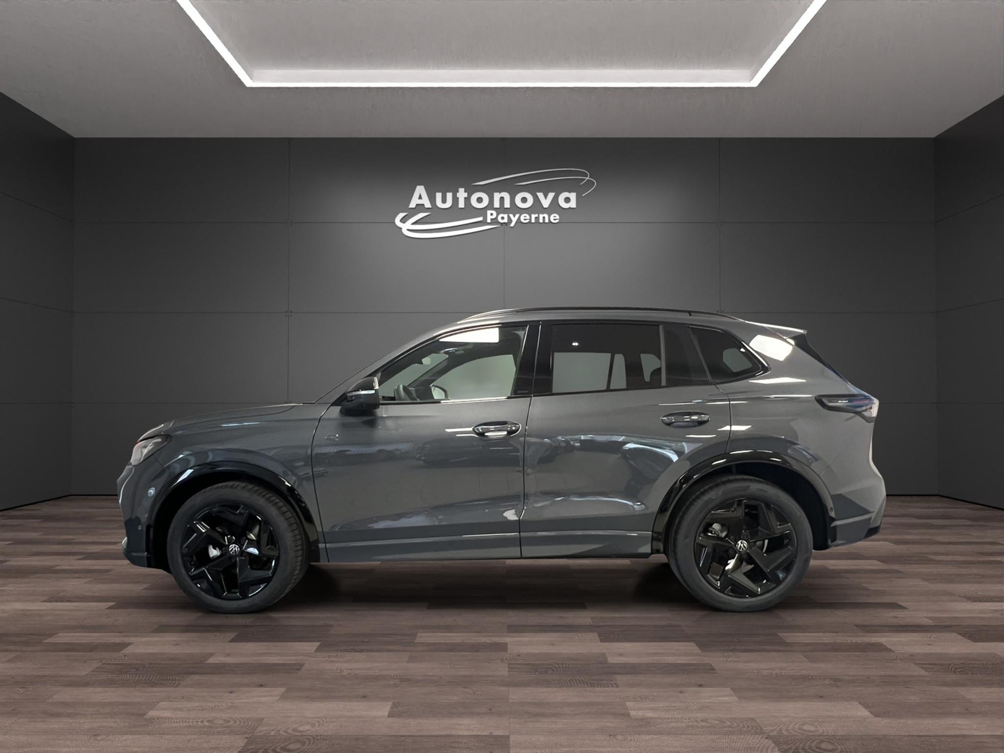 listing desktop thumbnail image 2