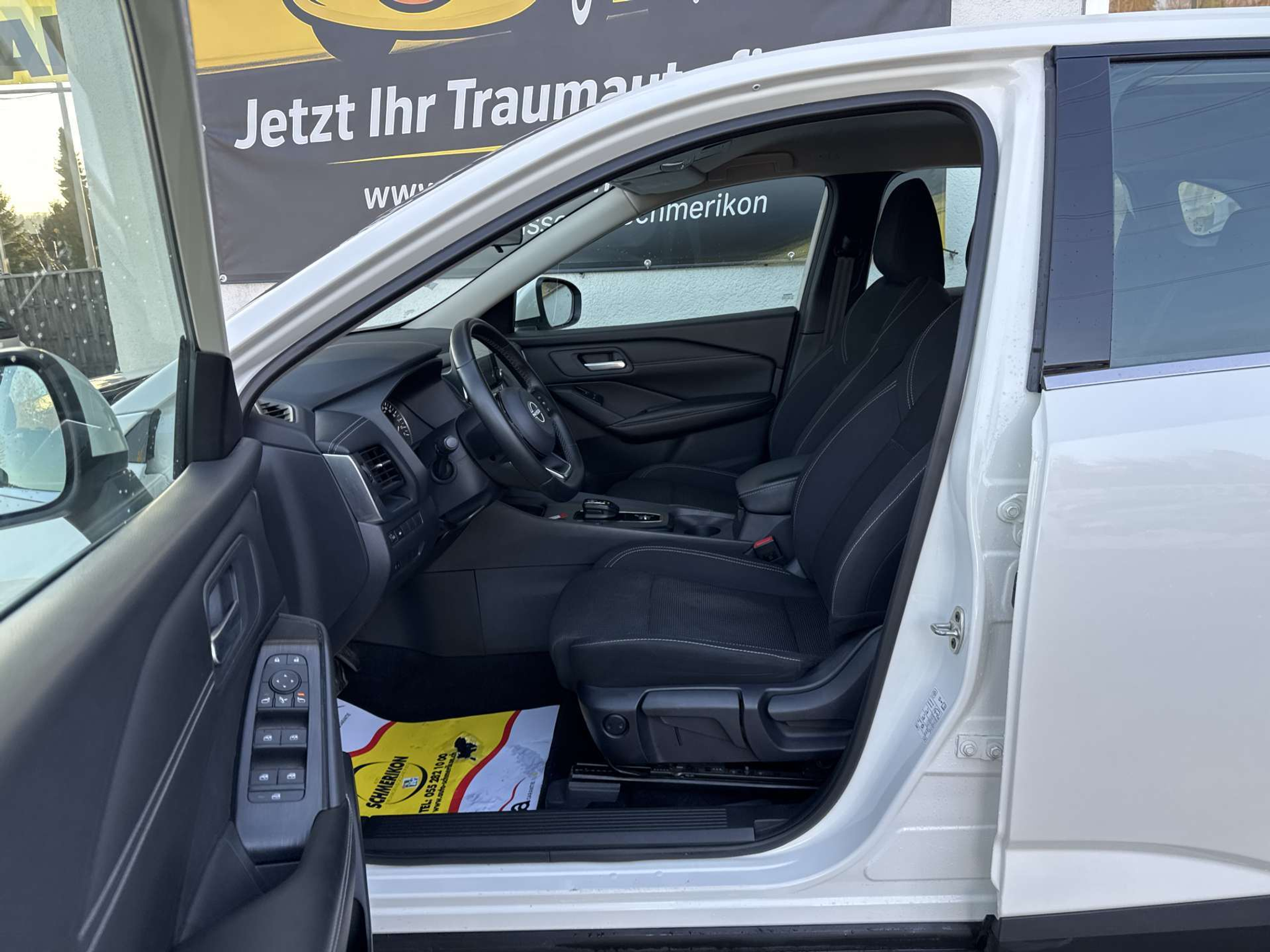 listing desktop thumbnail image 6