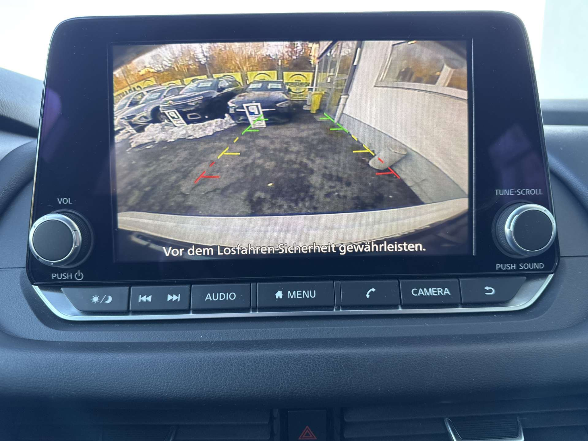 listing desktop thumbnail image 10