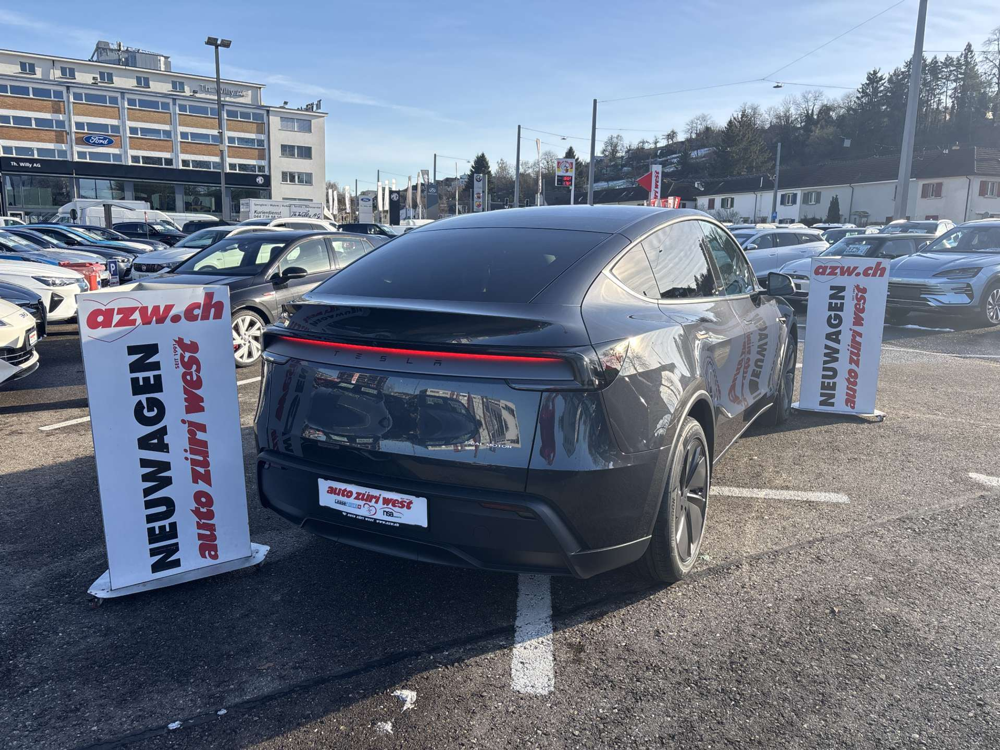 listing desktop thumbnail image 2