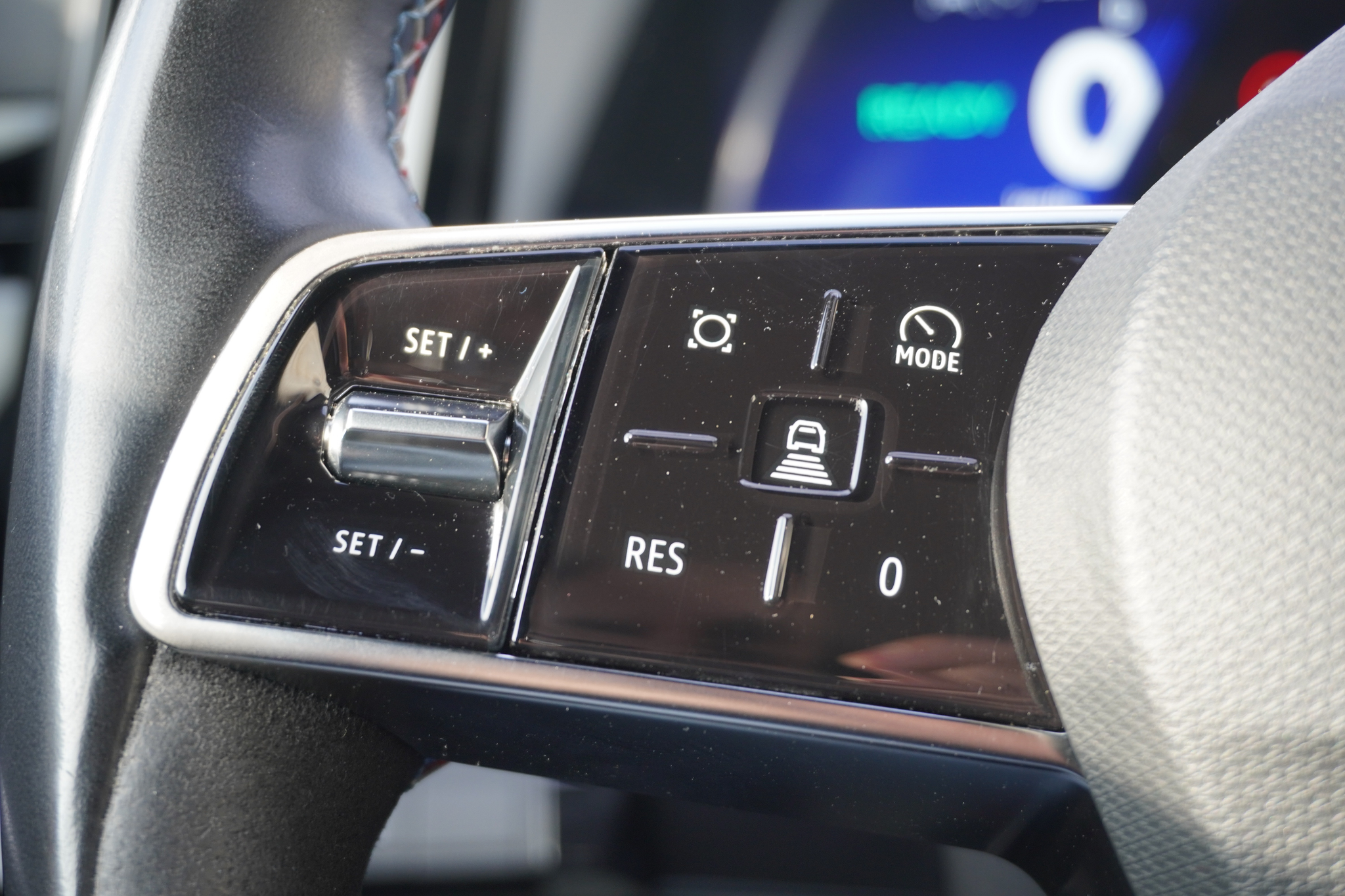 listing desktop thumbnail image 26