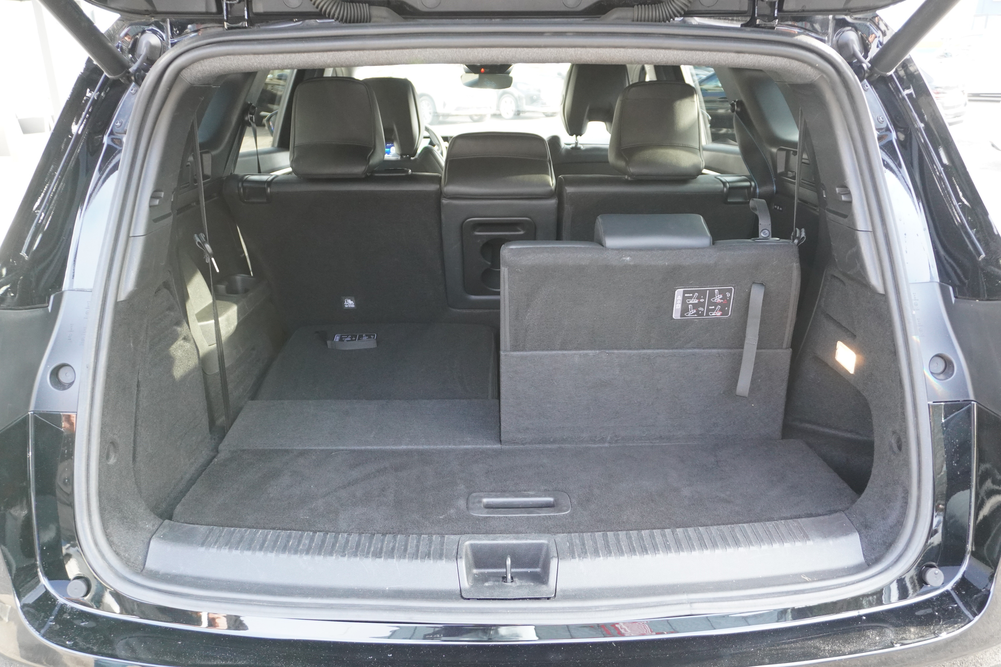 listing desktop thumbnail image 9