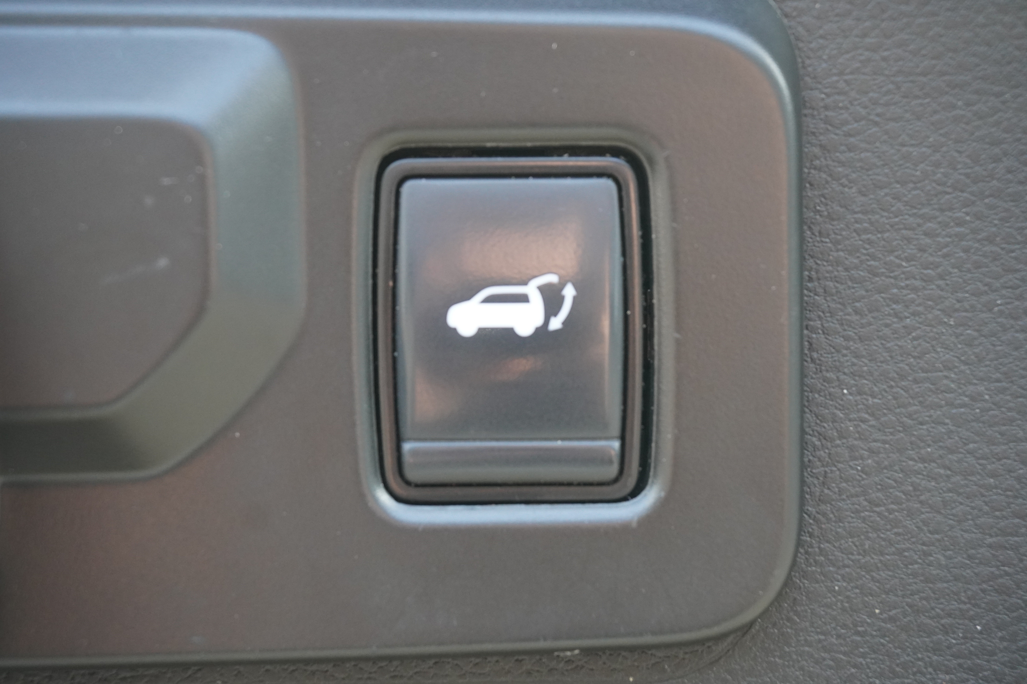 listing desktop thumbnail image 10