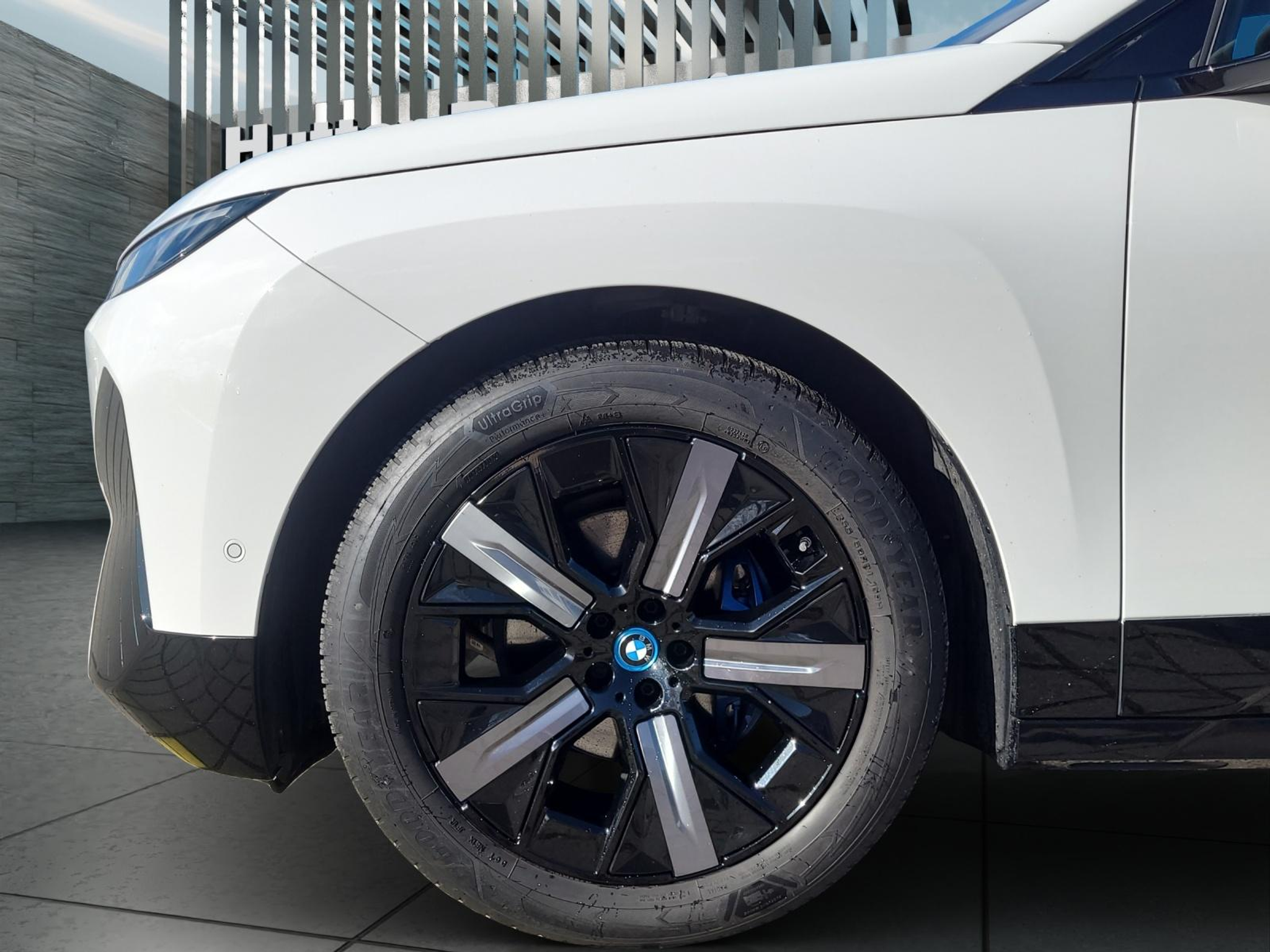 listing desktop thumbnail image 9