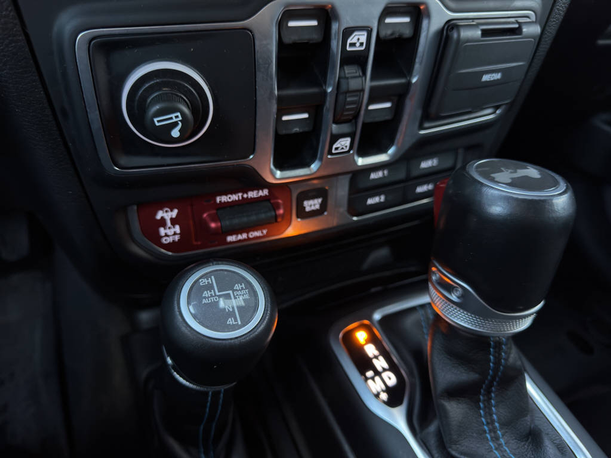 listing desktop thumbnail image 12