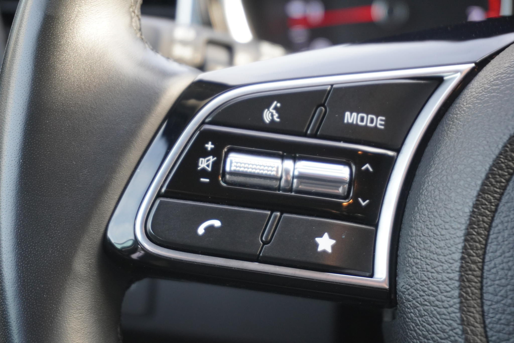 listing desktop thumbnail image 16