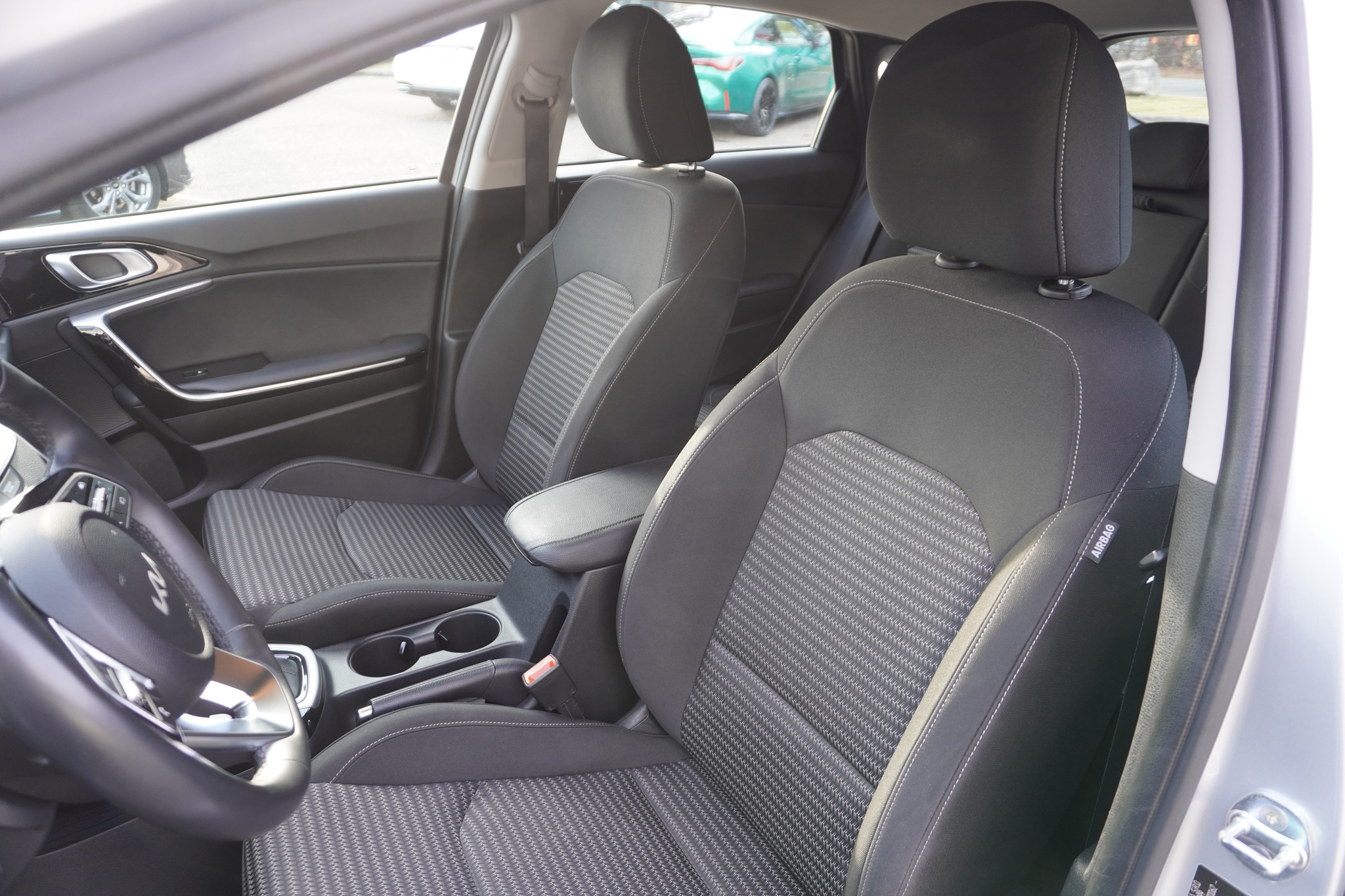 listing desktop thumbnail image 10