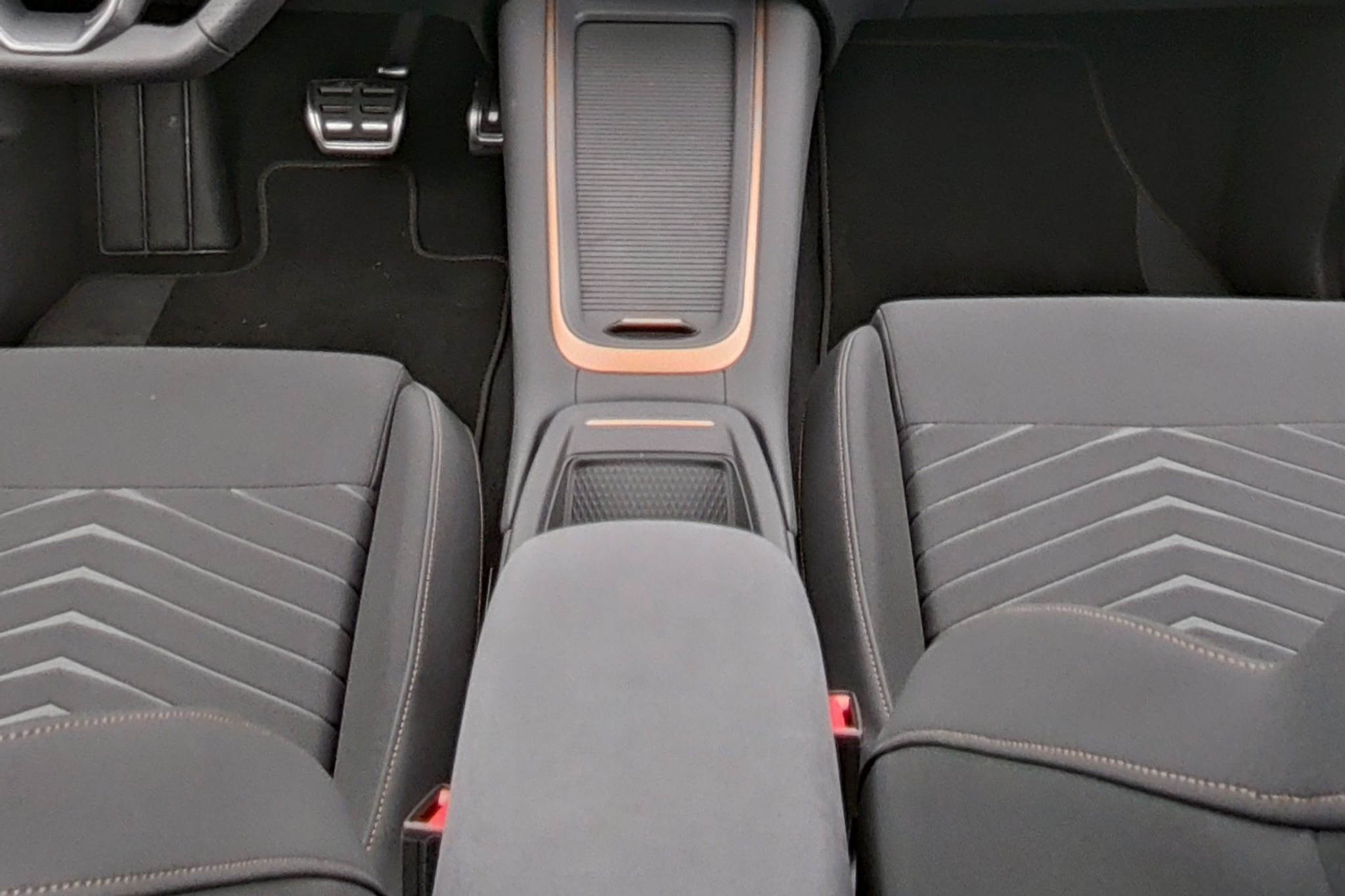 listing desktop thumbnail image 10