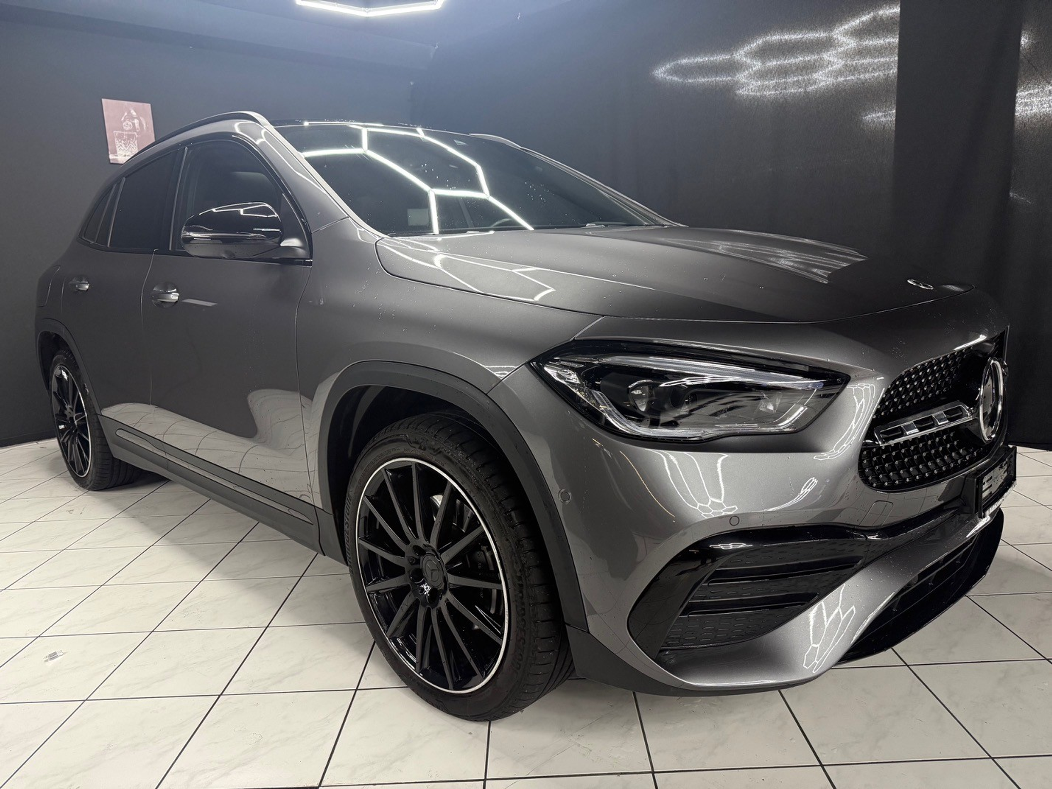 listing desktop thumbnail image 3