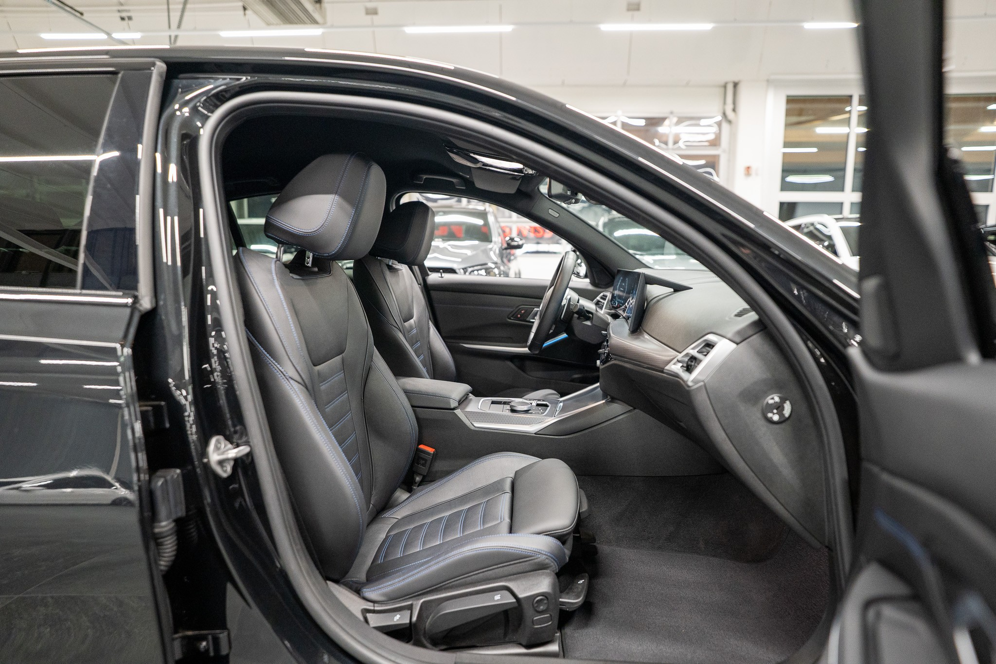 listing desktop thumbnail image 14