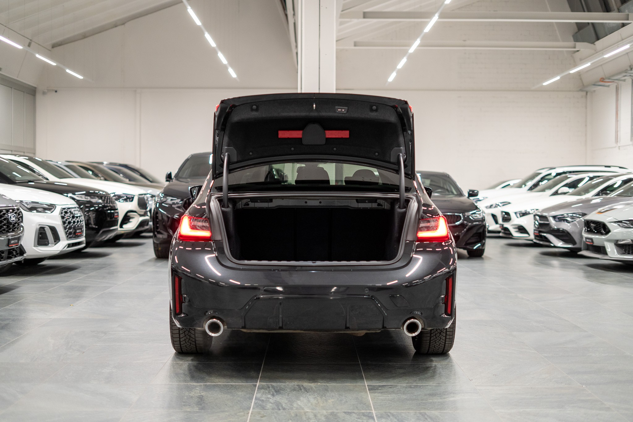 listing desktop thumbnail image 5