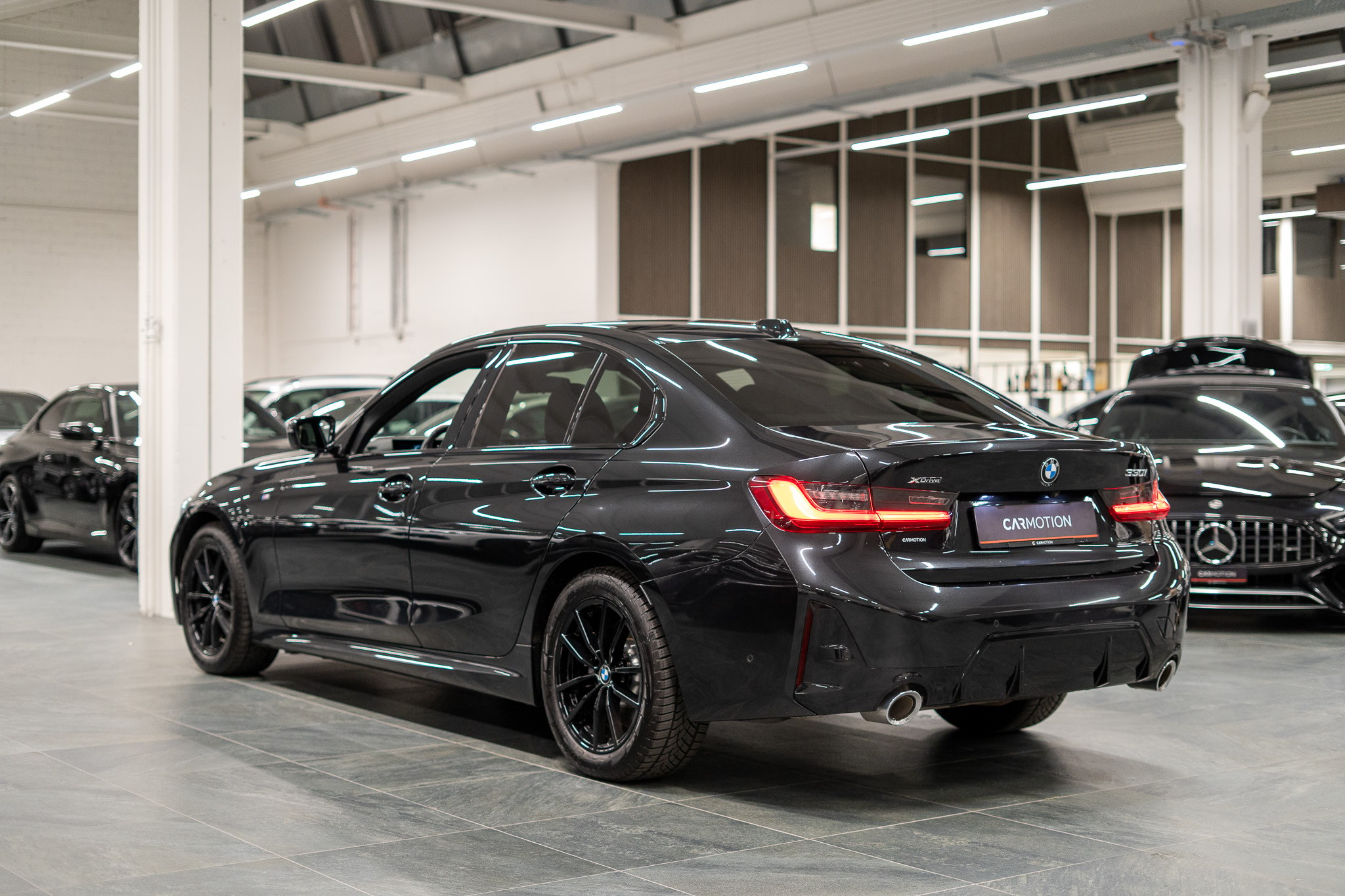 listing desktop thumbnail image 6