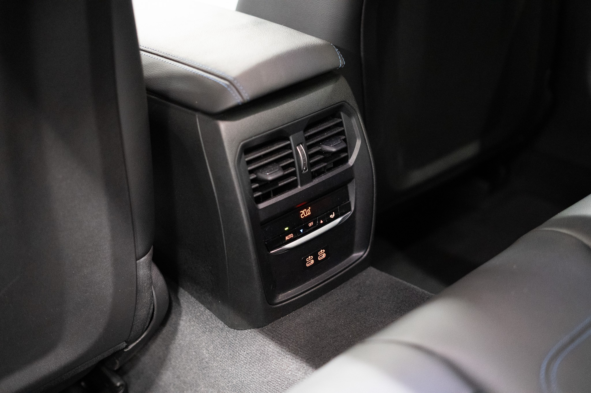 listing desktop thumbnail image 11