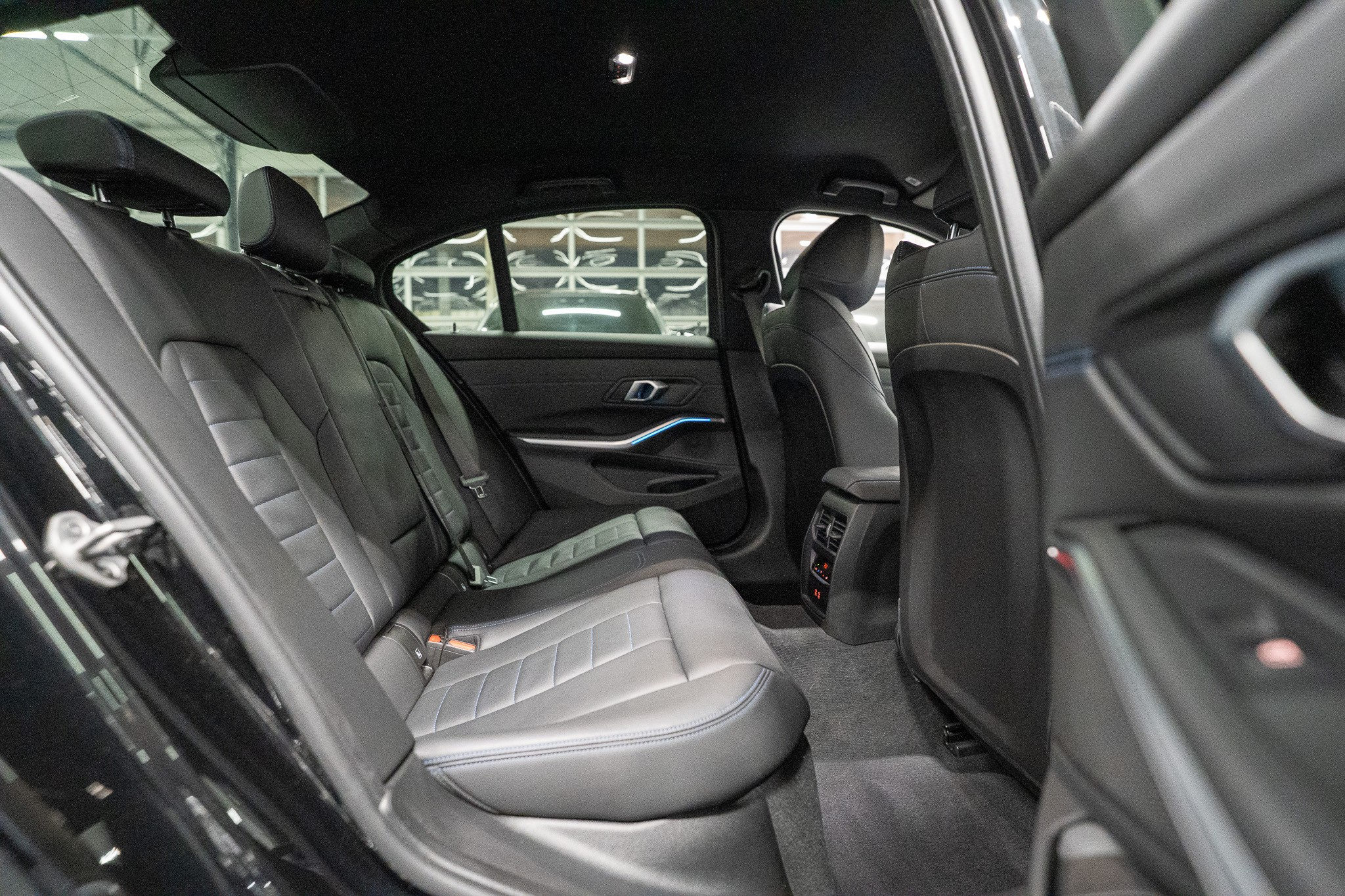 listing desktop thumbnail image 13