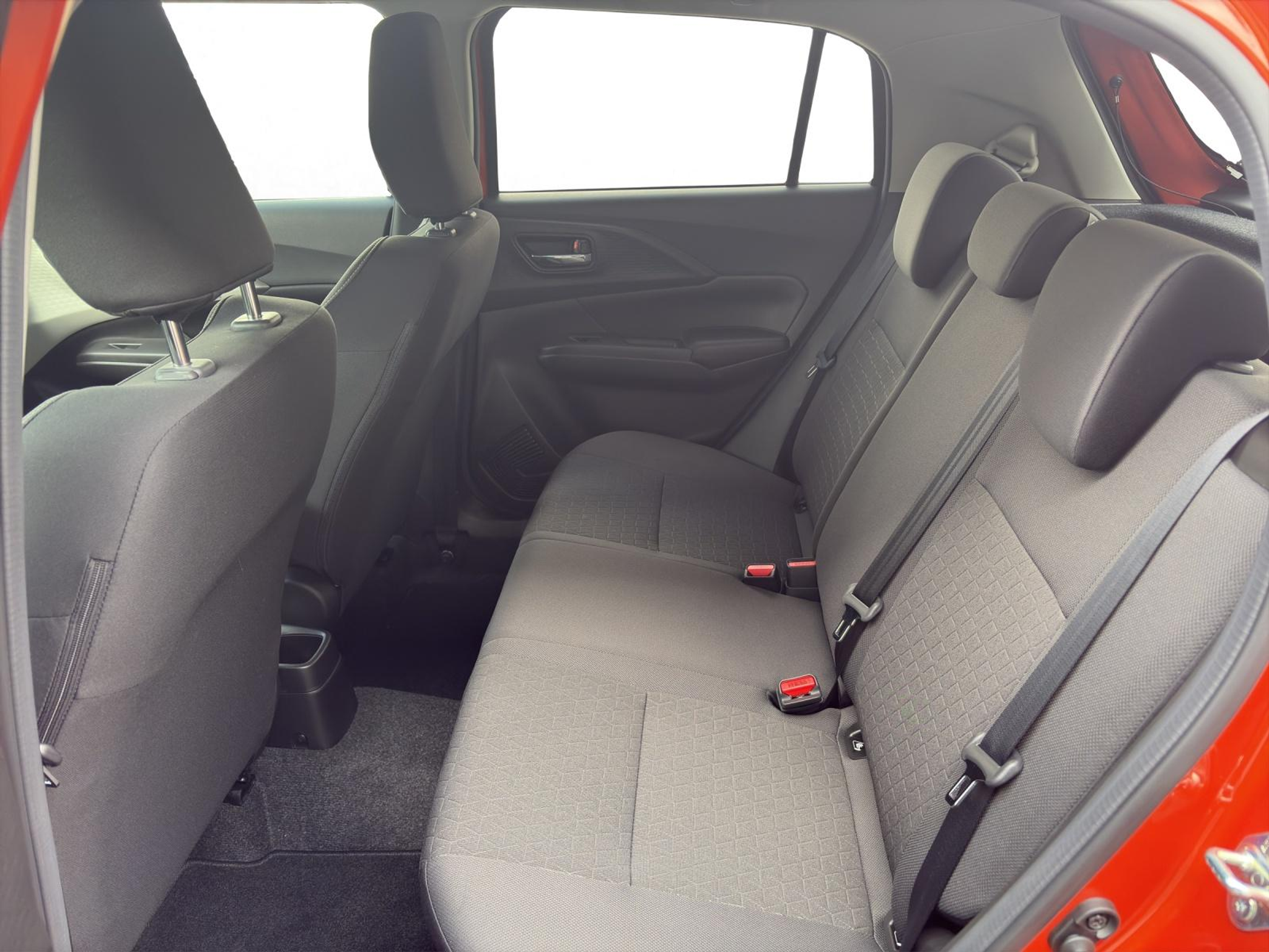 listing desktop thumbnail image 13