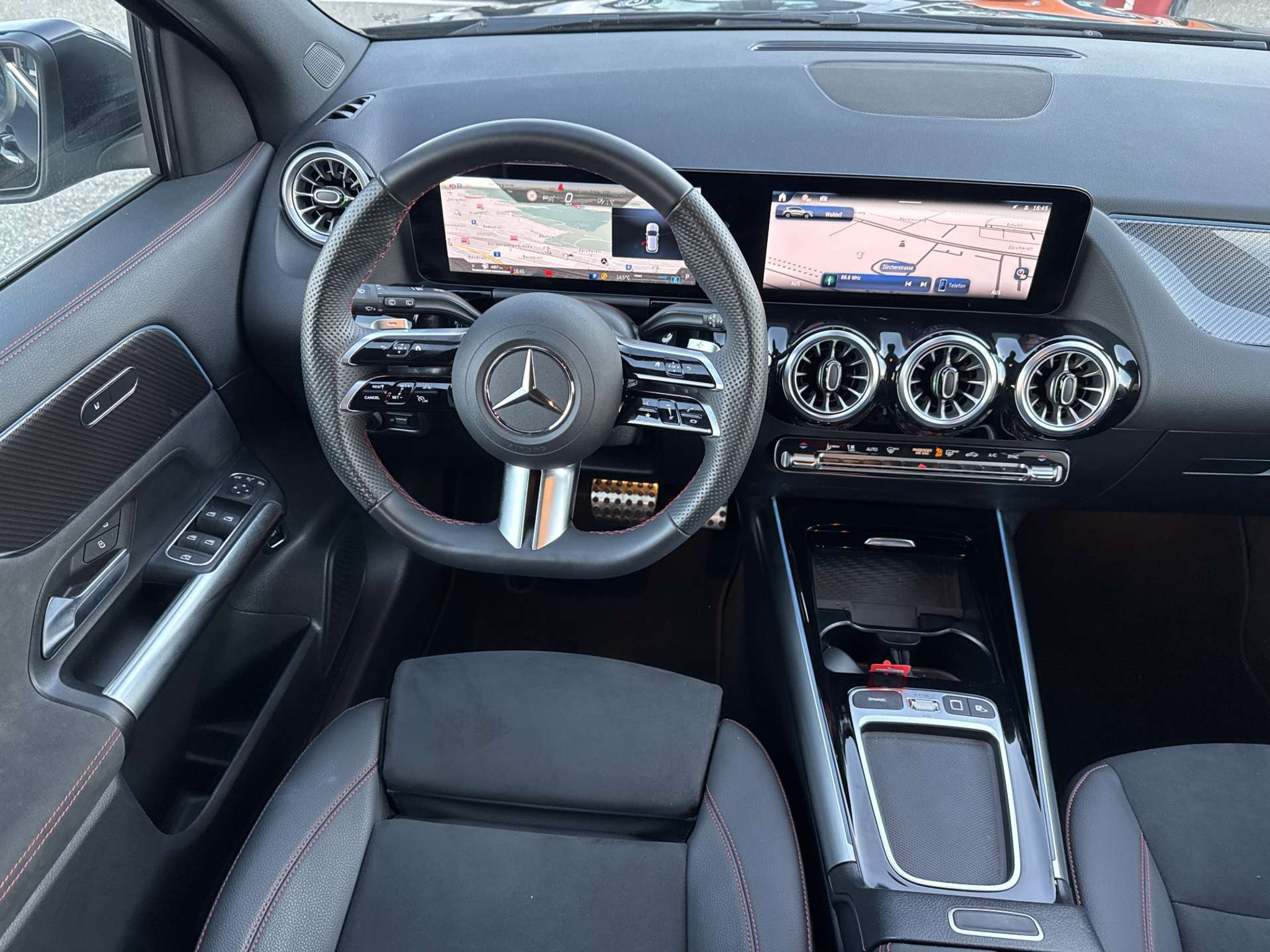 listing desktop thumbnail image 4