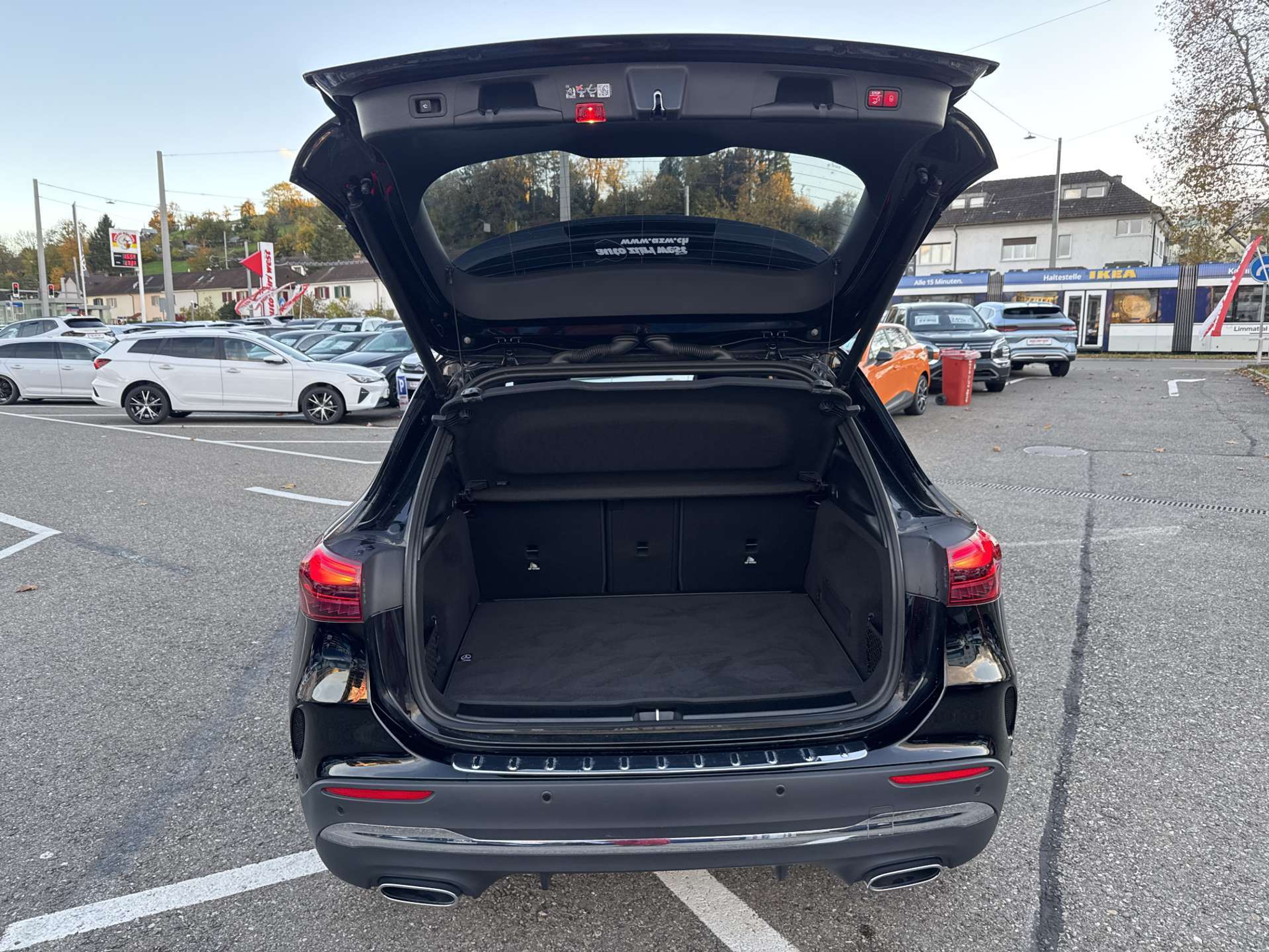 listing desktop thumbnail image 7