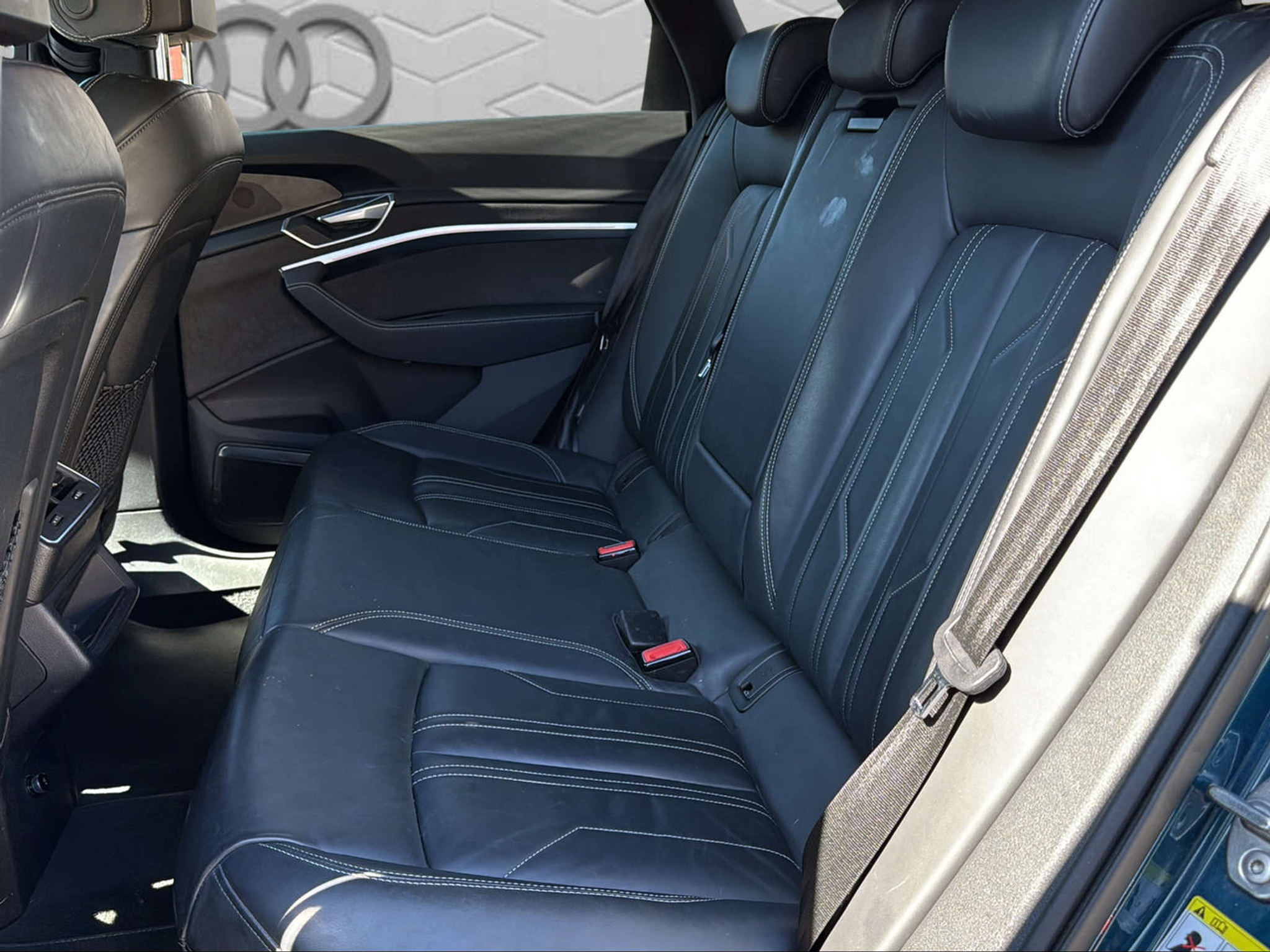 listing desktop thumbnail image 12