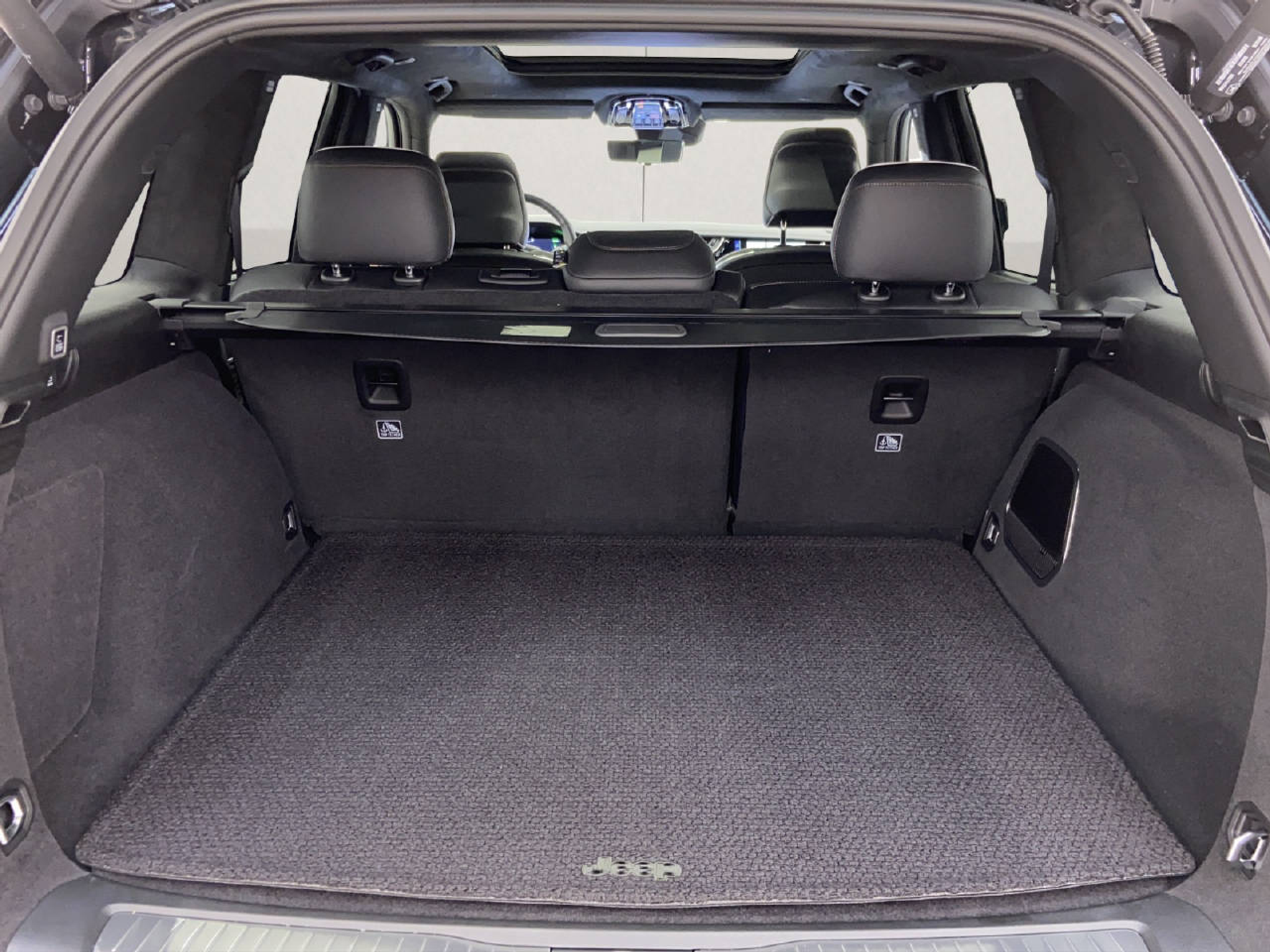 listing desktop thumbnail image 11