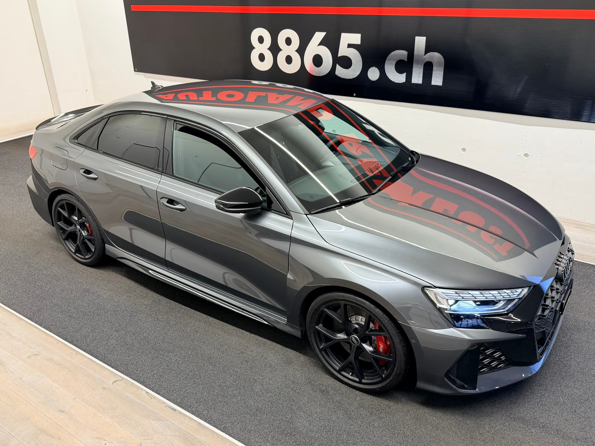 listing desktop thumbnail image 5