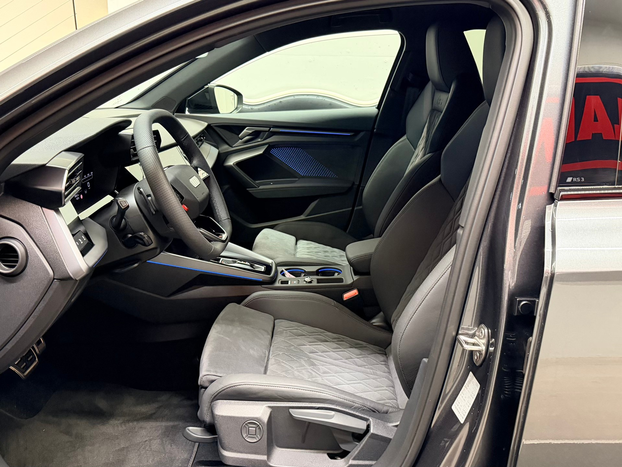 listing desktop thumbnail image 14