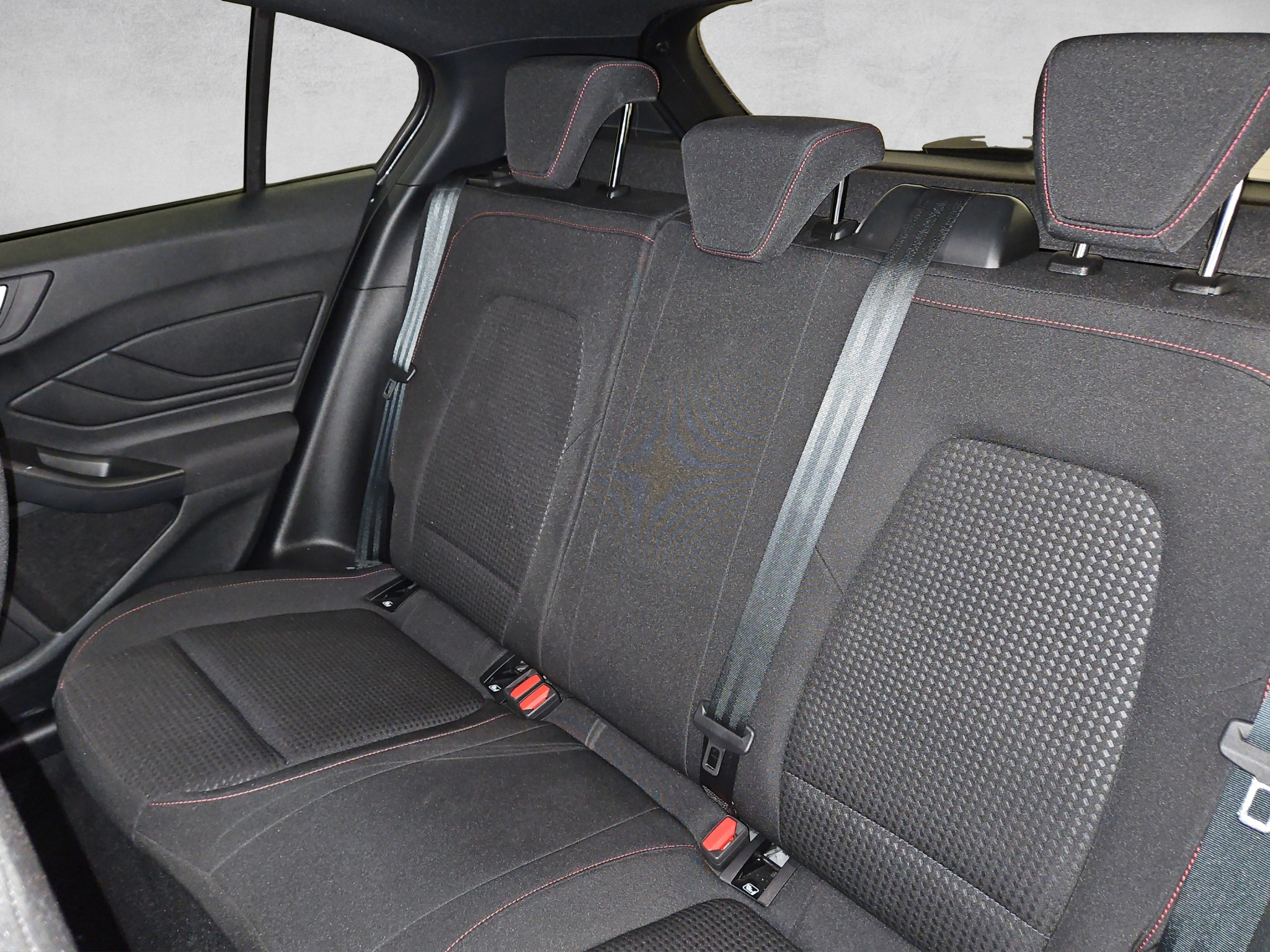 listing desktop thumbnail image 9