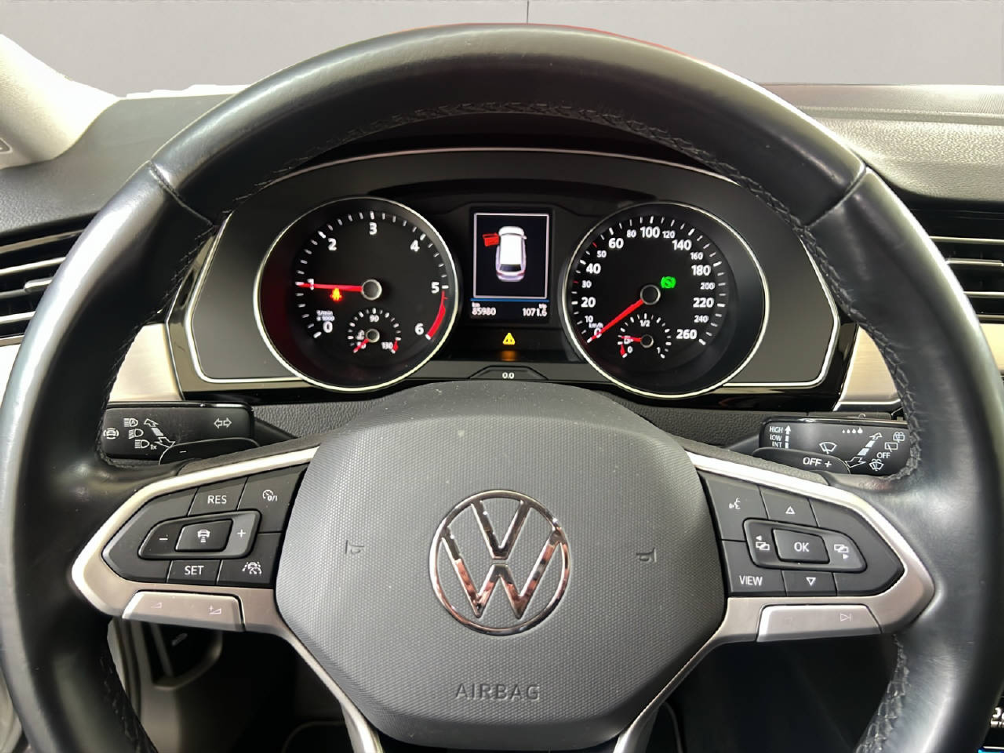 listing desktop thumbnail image 14